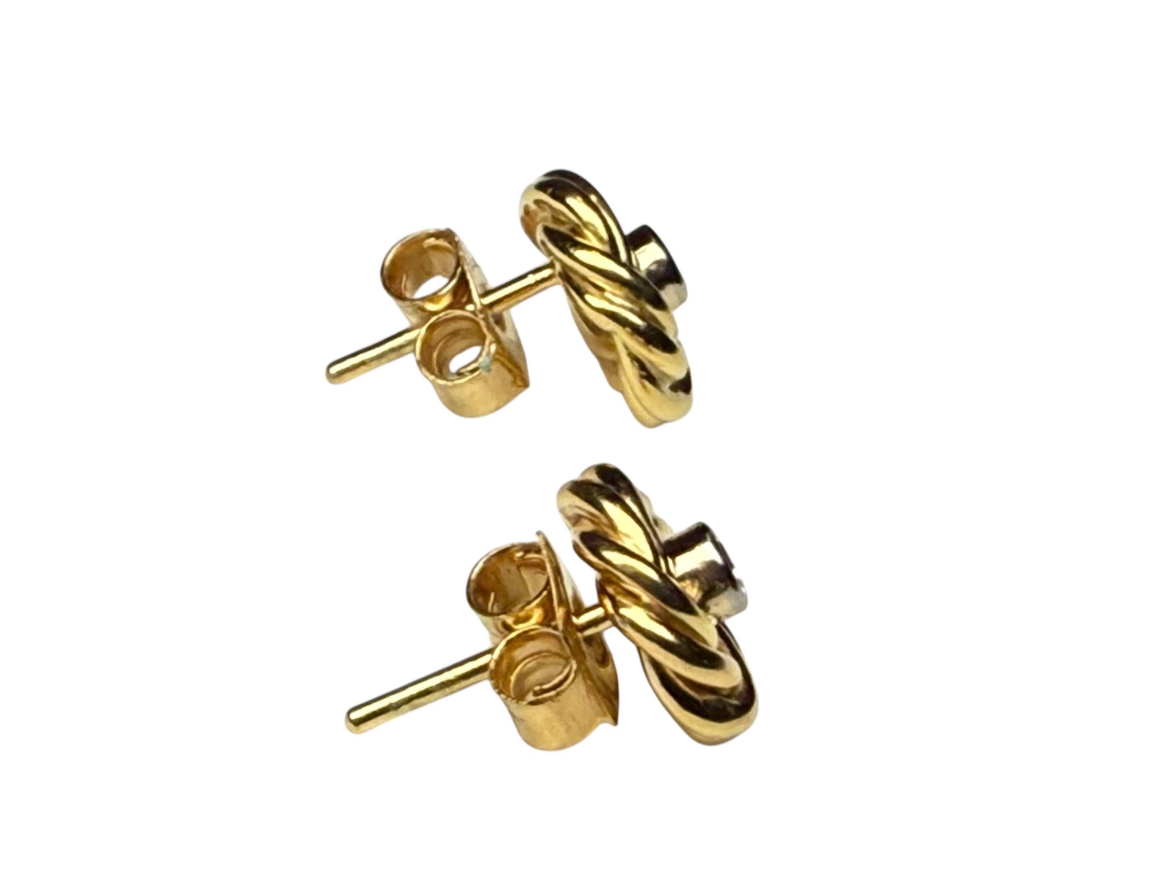 Paire de boucles d'oreilles en or 18K avec diamants de style byzantin en vente 5