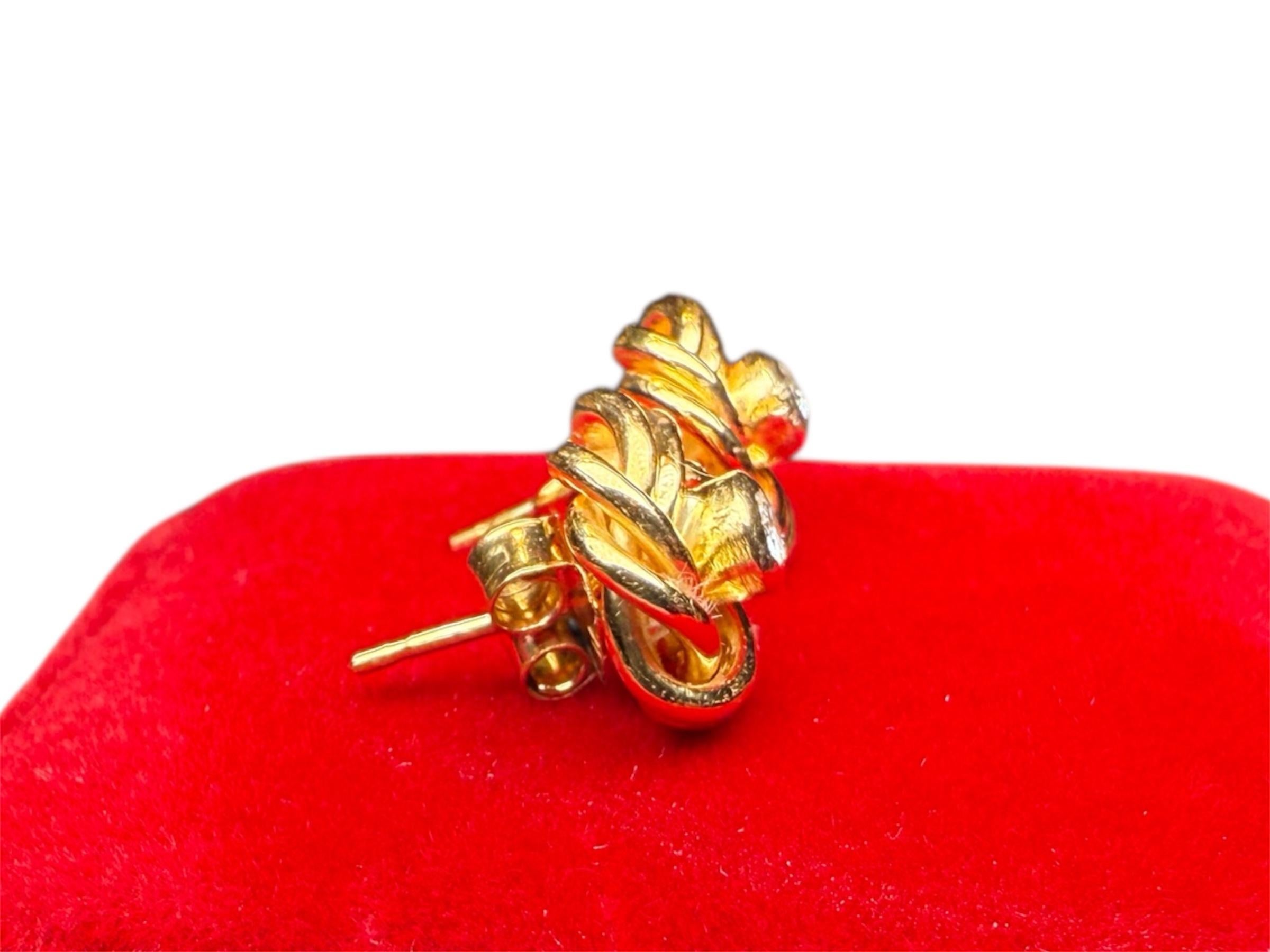 da uomo o donna Orecchini in stile bizantino in oro 18 carati con nodo e diamante in vendita