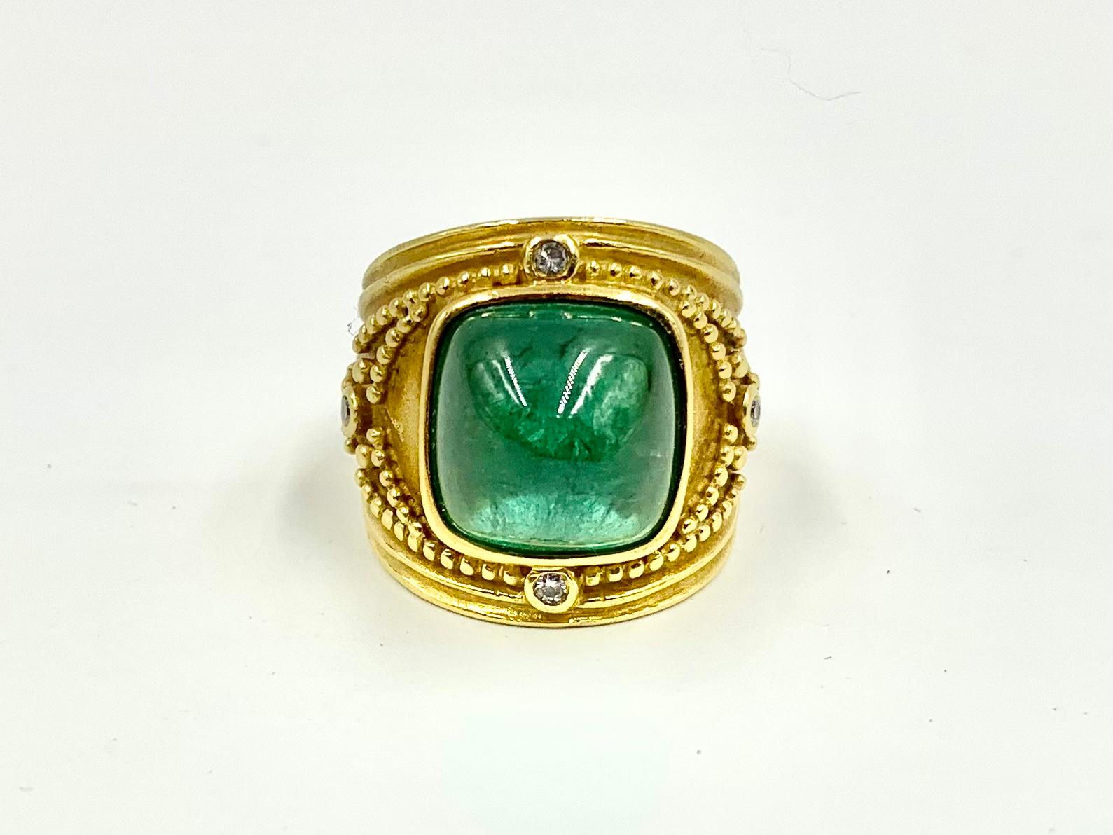 Ring aus 18 Karat Gelbgold mit Smaragdgrünem Cabochon-Turmalin im byzantinischen Stil und Diamant (Byzantinisch) im Angebot