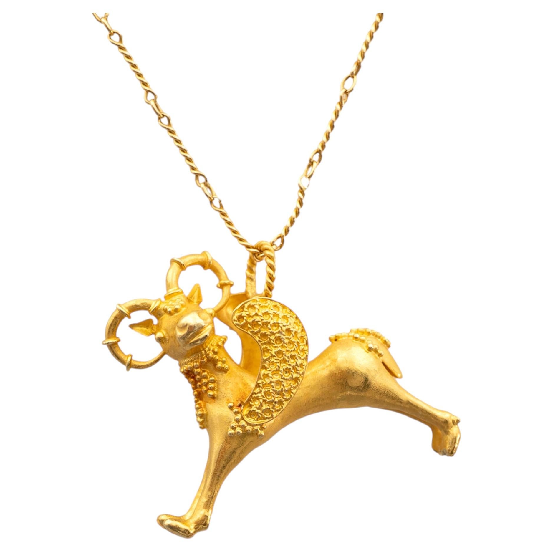 Byzantinischer Stil Gelbgold geflügelte Ziege Glücksbringer Anhänger, Tierschmuck