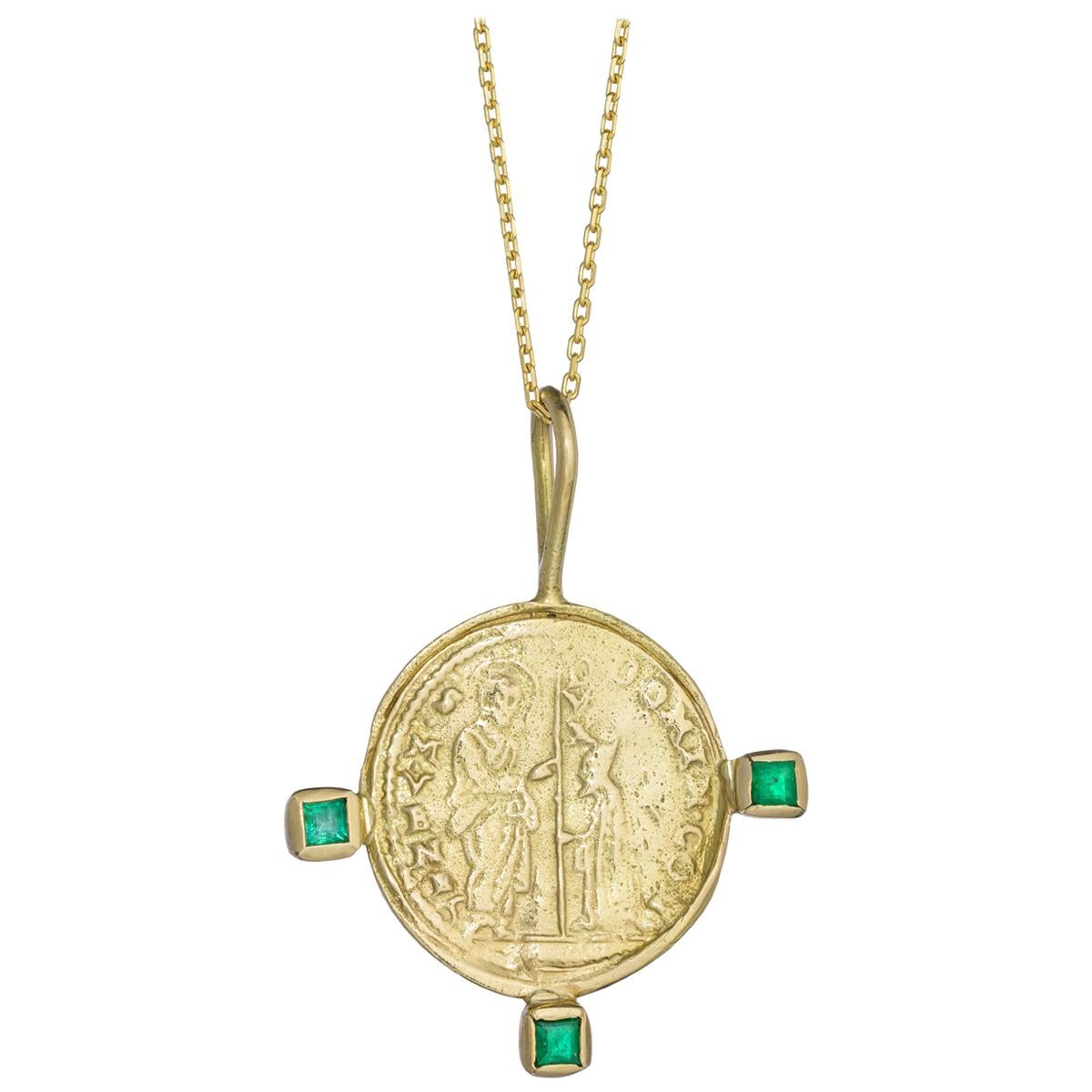 Byzantine Venice Domino Contrarini Medallion with Emeralds, 18 Karat Yellow Gold For Sale