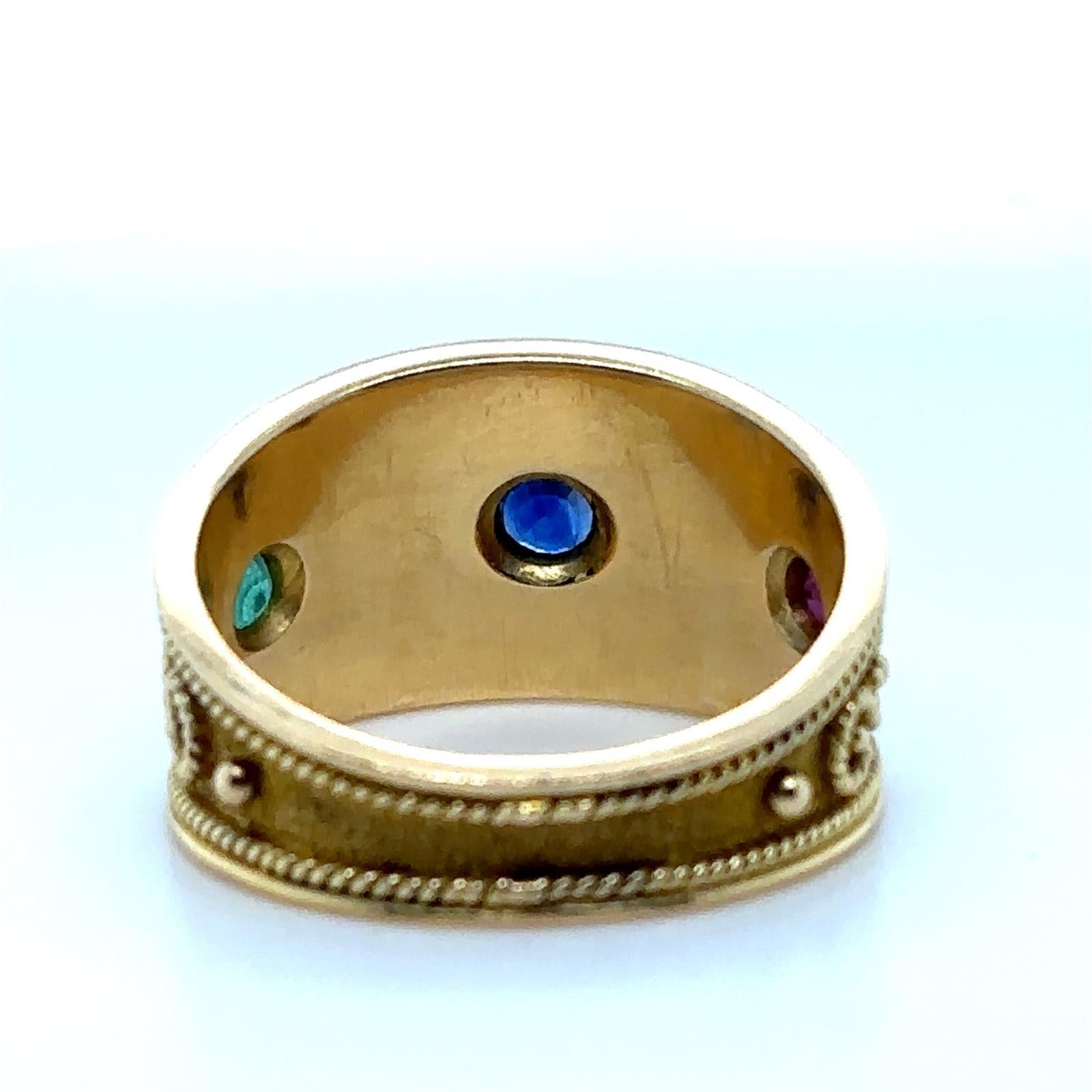 Byzantium Style Emerald Sapphire Ruby Ring 18 Karat Yellow Gold For Sale 1