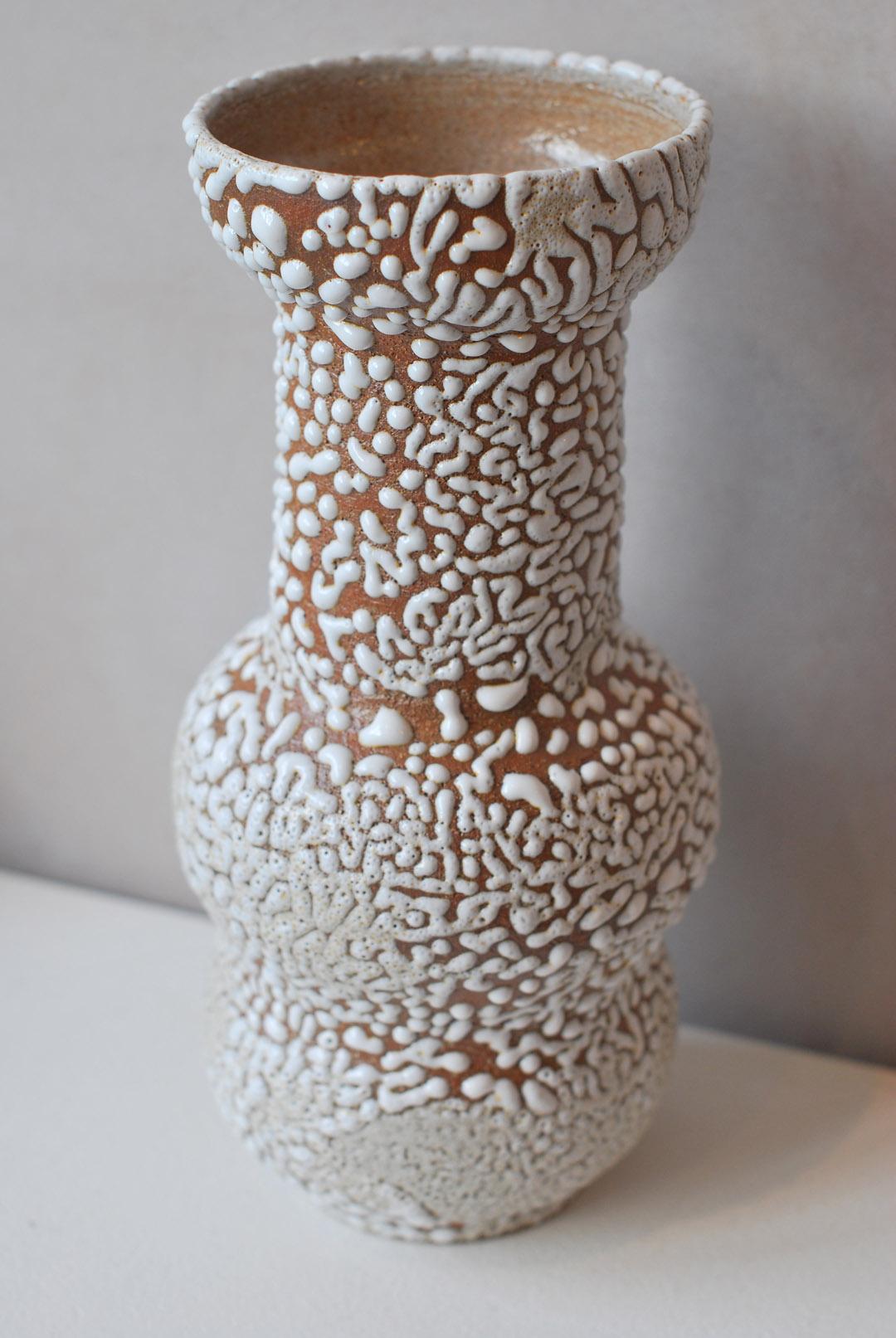 Post-Modern C-018 White Stoneware Vase by Moïo Studio For Sale