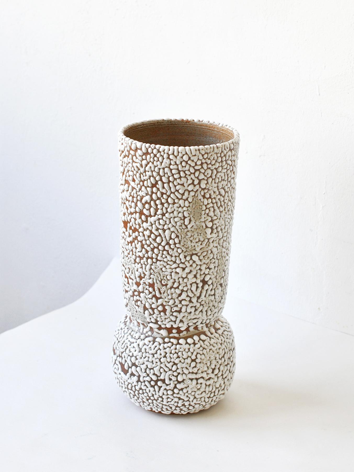 Contemporary C-018 White Stoneware Vase by Moïo Studio For Sale