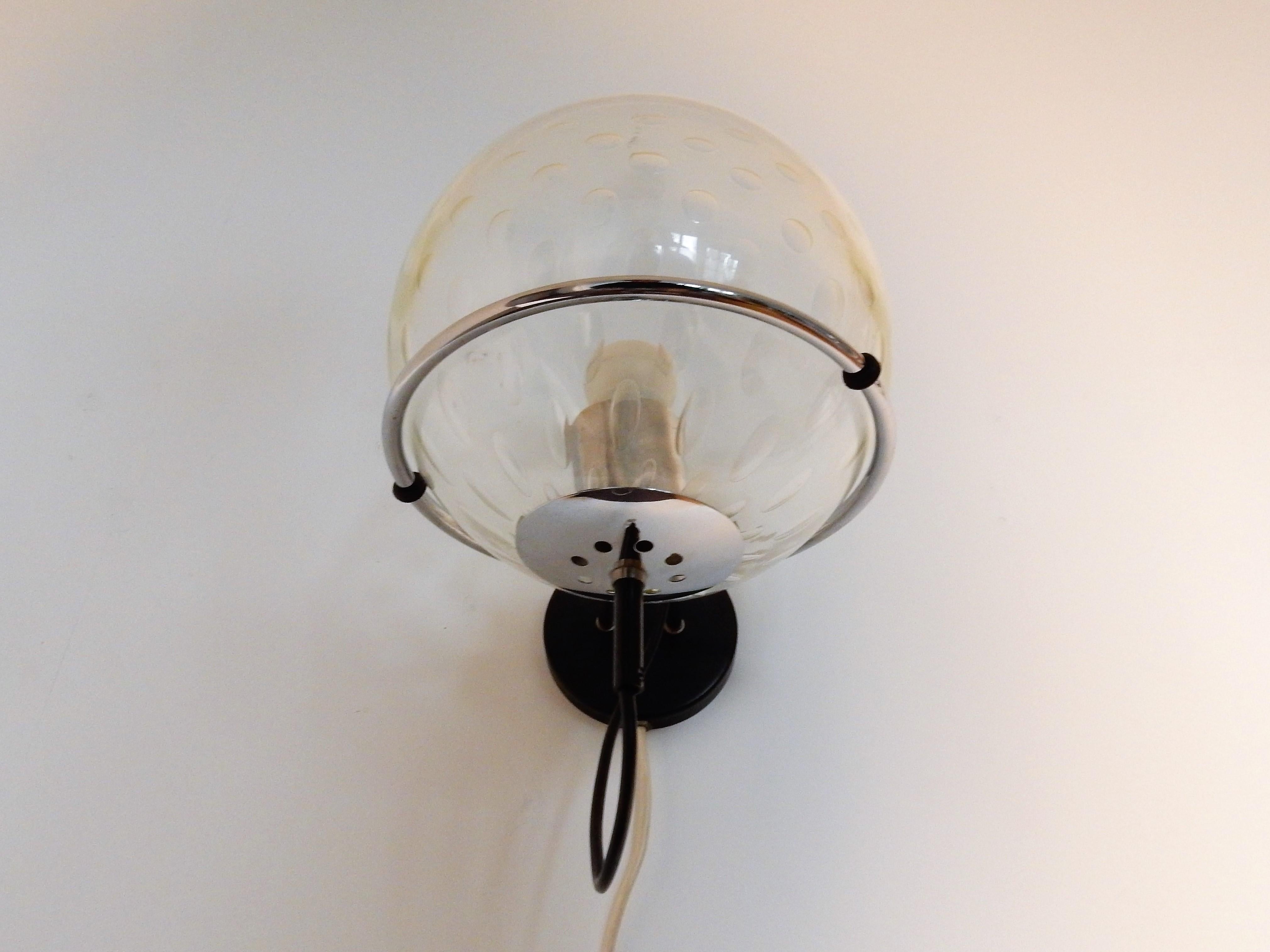 C-1725 Lámpara de pared Basket-Bol con cuenco de cristal Raindrop by RAAK Holandés en venta