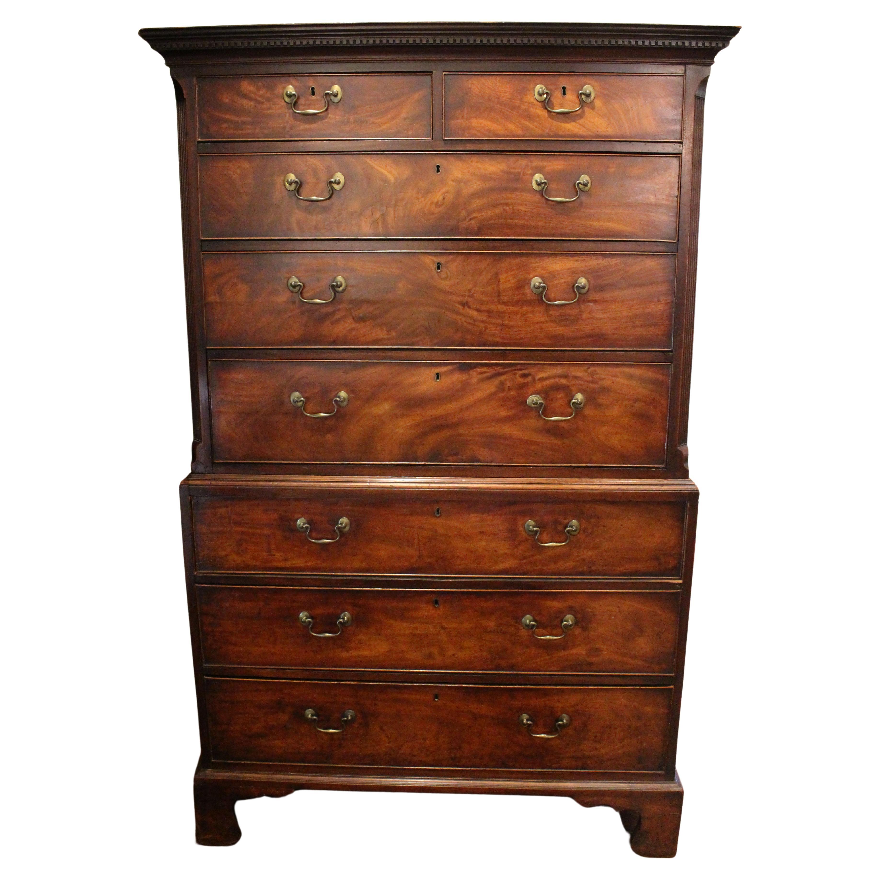 c. 1765-80 George III Period Chest on Chest For Sale