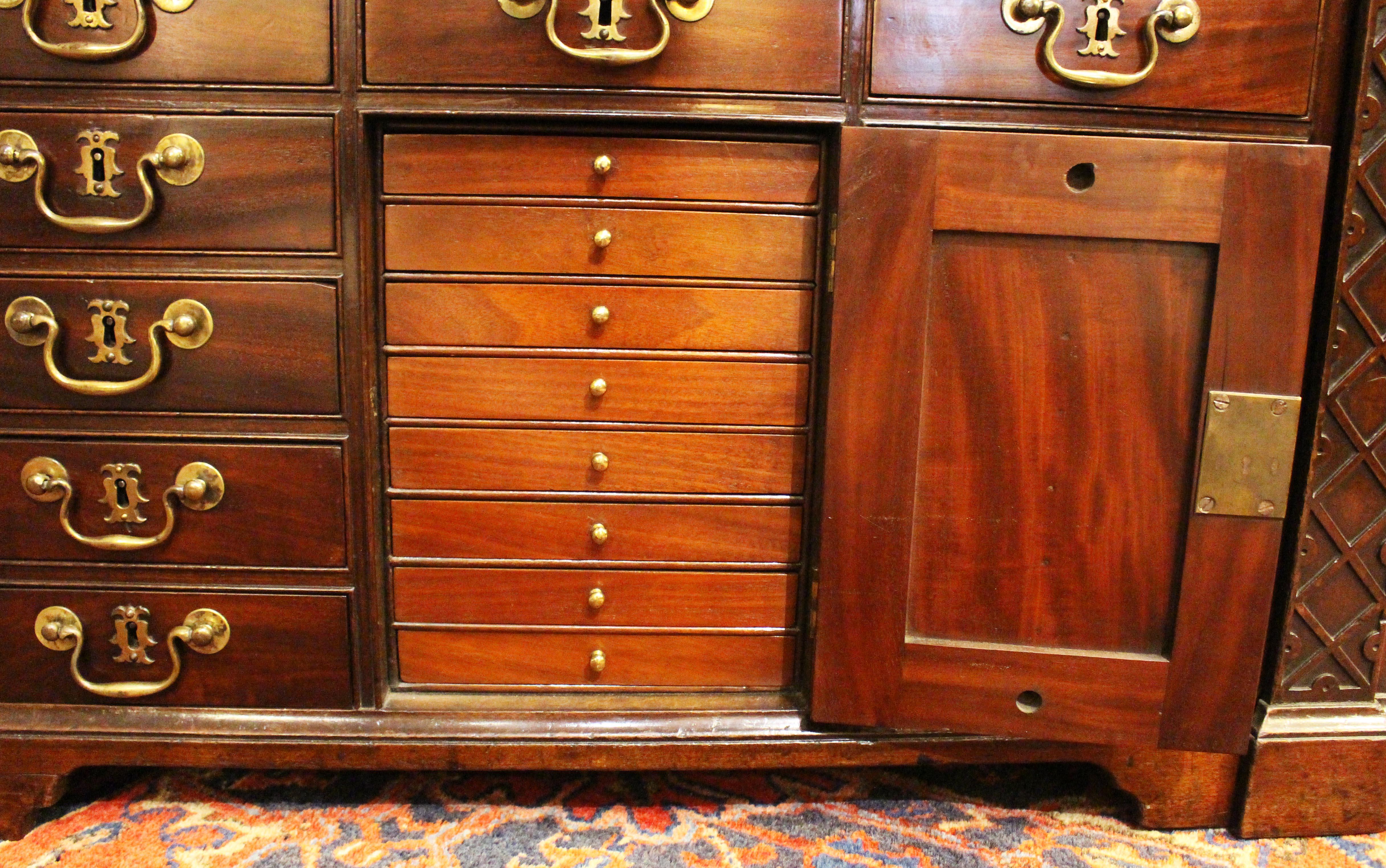 C. 1765 George III Period Gentleman's Library Writing Table Chest For Sale 3