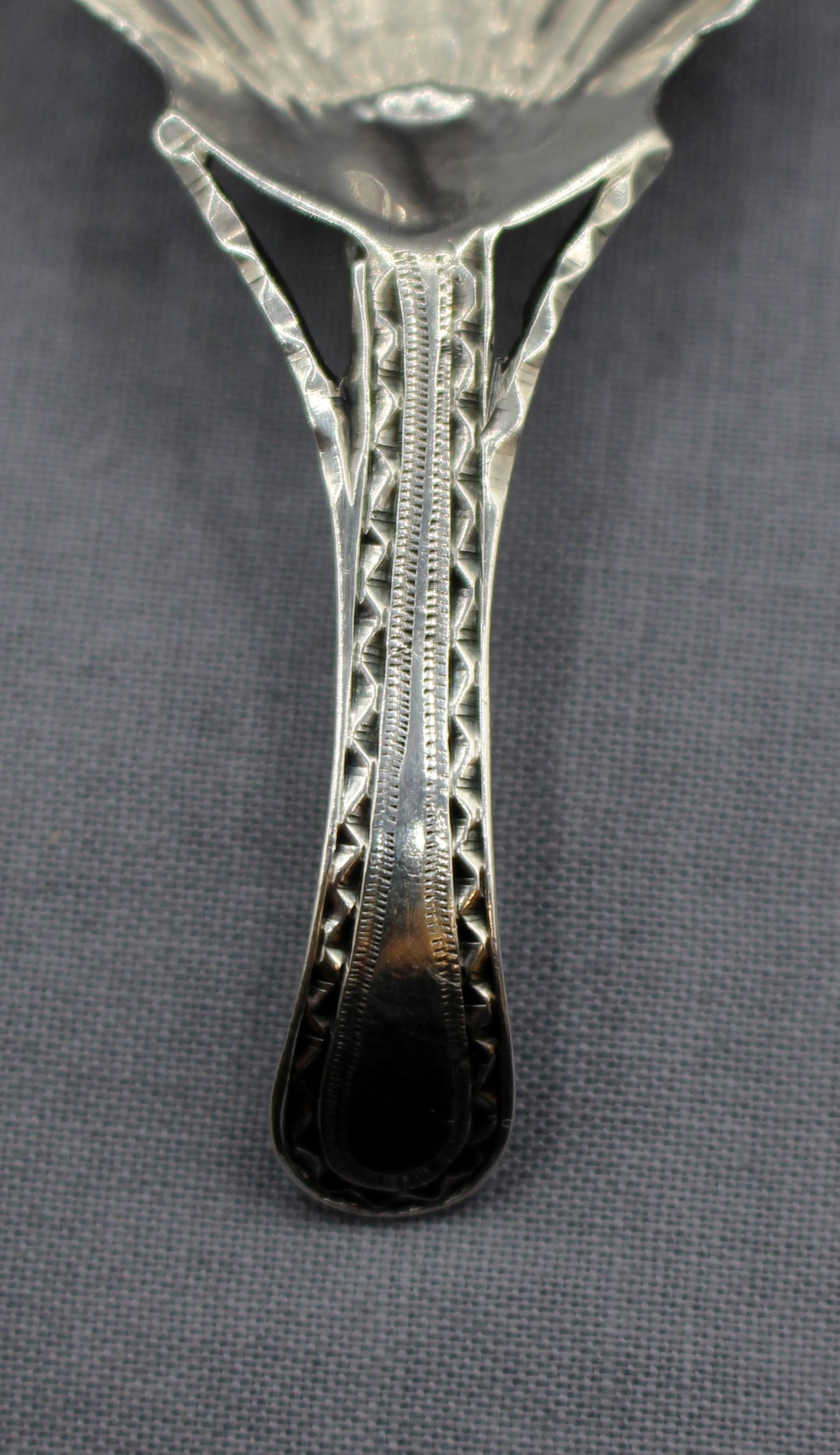 Georgiano c. 1770-80 Cucchiaio da tè in argento sterling inglese in vendita