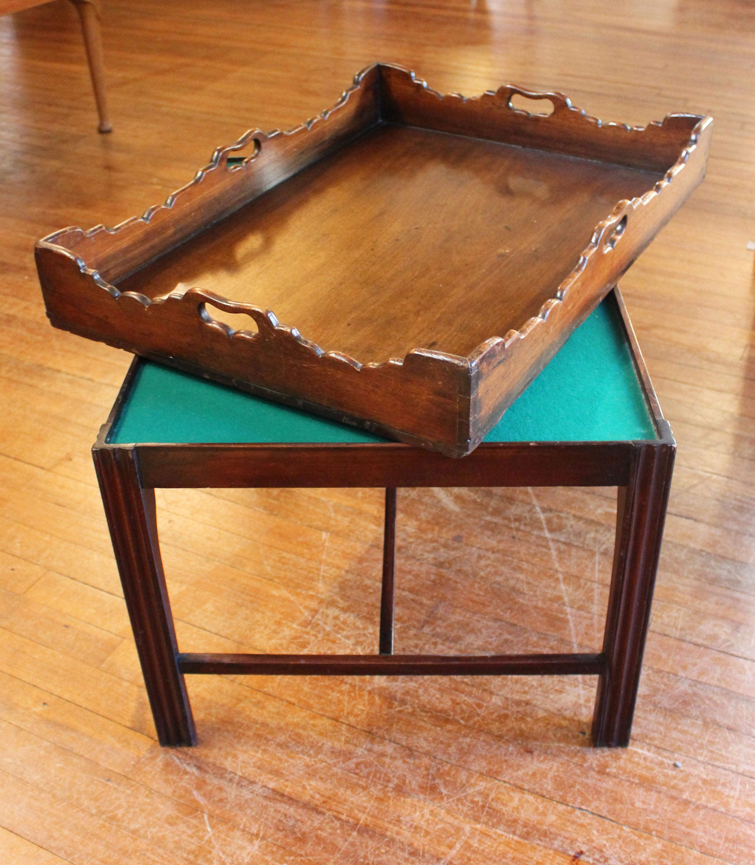 c. 1780 George III Butler's Tray Now on Coffee Table Height Stand Bon état - En vente à Chapel Hill, NC