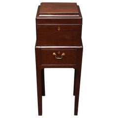 c. 1780 Cellarette anglaise d'époque George III sur Stand