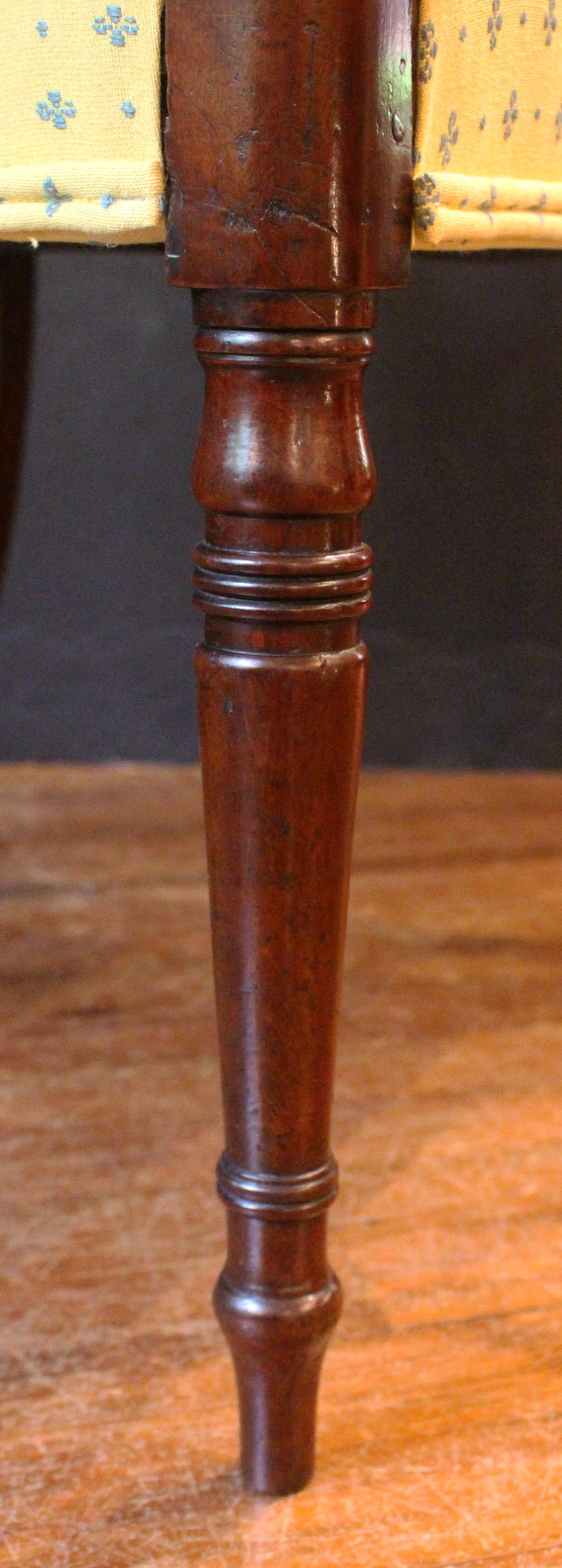 Fine XVIII secolo C. 1795 Set di 8 sedie da pranzo inglesi con design Sheraton in vendita