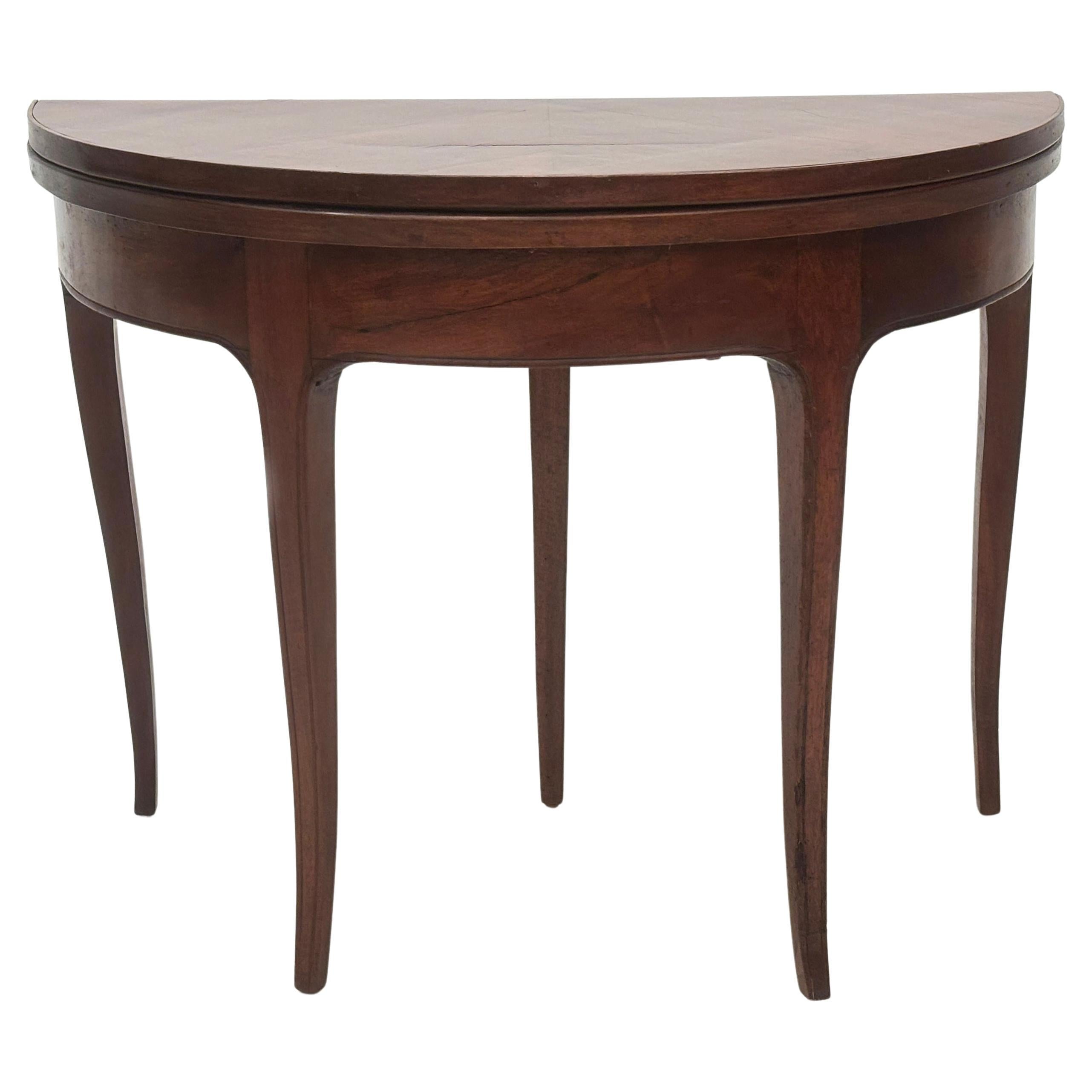 c. 1800-1830 Walnut Continental European, Fold-over Game Table with Pull-out Leg