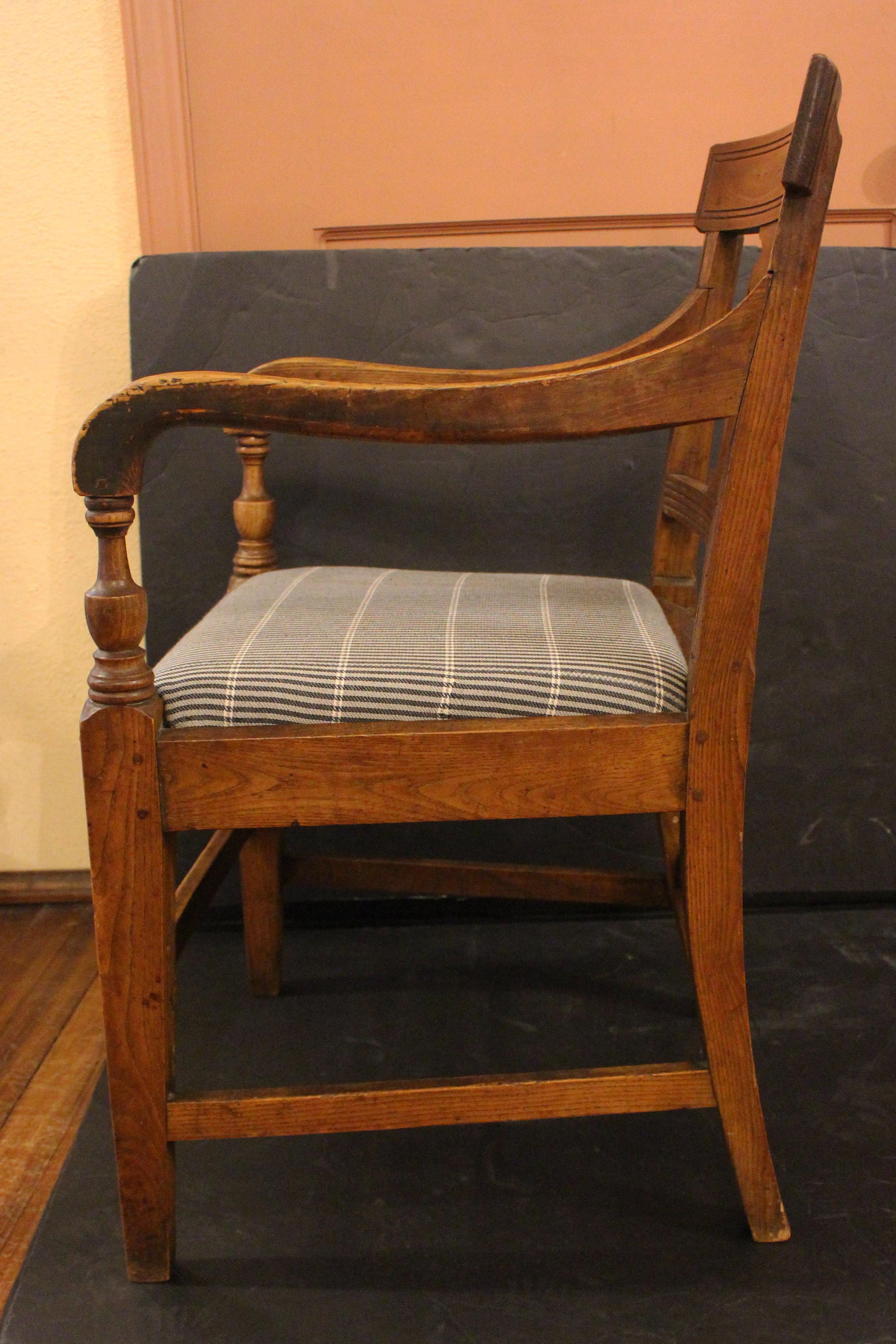 c. 1800-20 Silla de brazos inglesa de la época de la Regencia Ceniza en venta