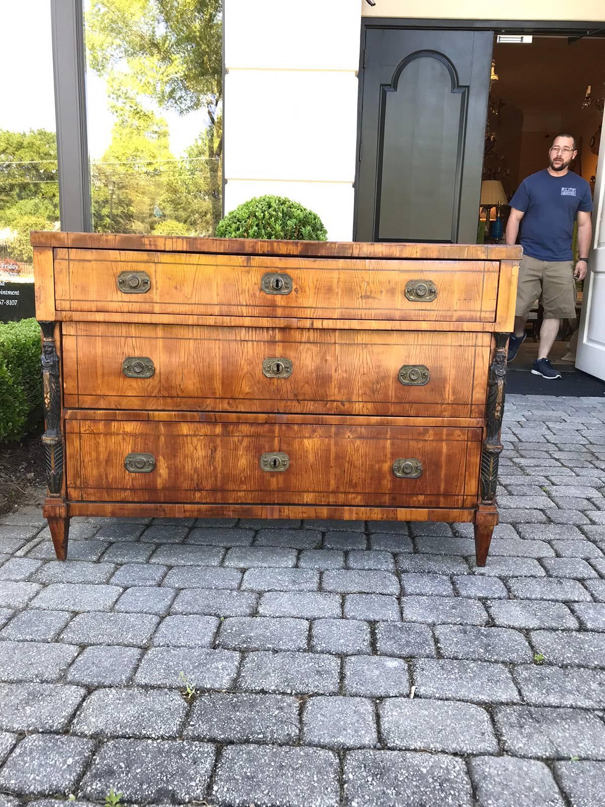 Neoclassical Three-Drawer Chest, Possibly Elm, circa 1820 3