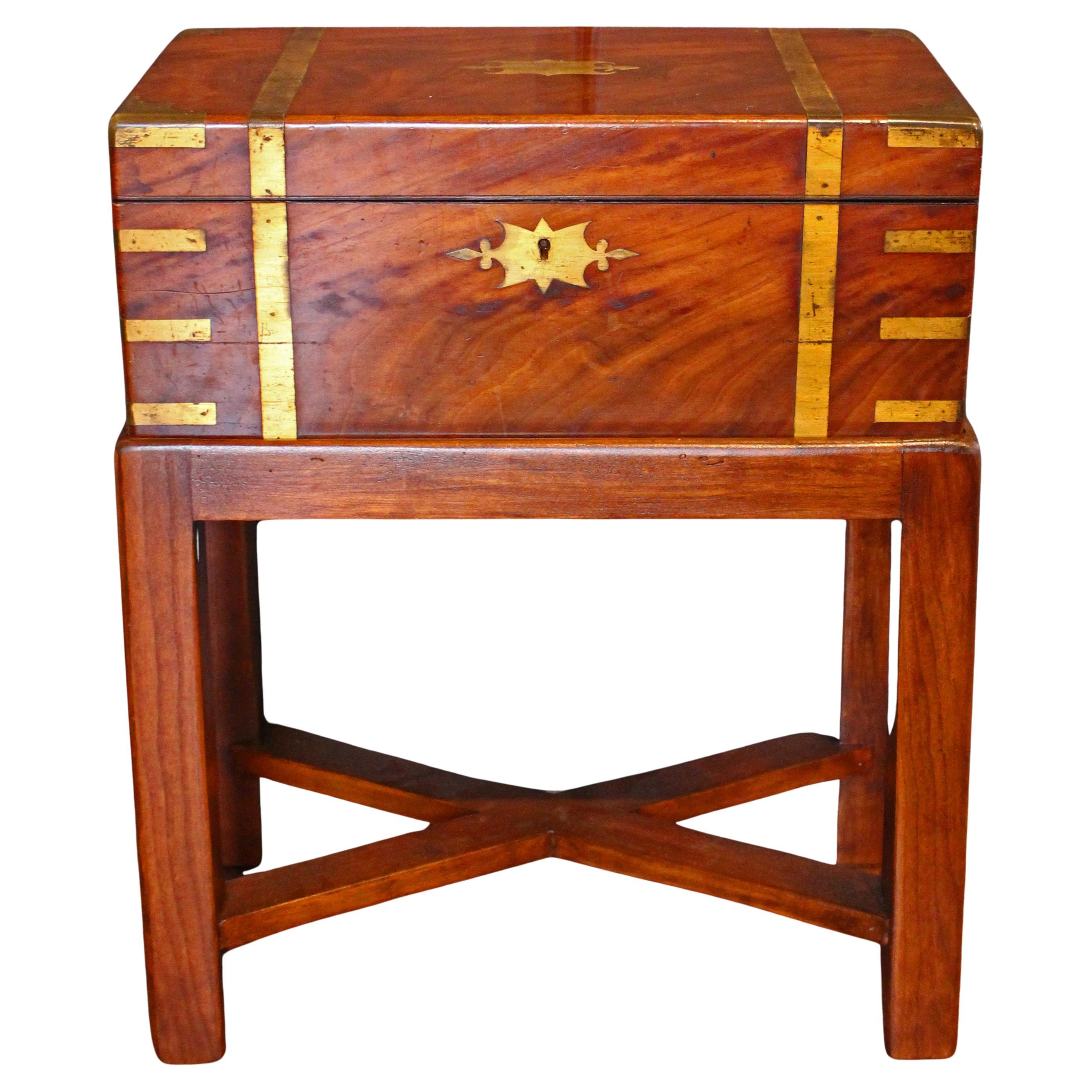 C. 1830-60 Highly Figured English Lap Desk Writing Box on Custom Table Stand For Sale