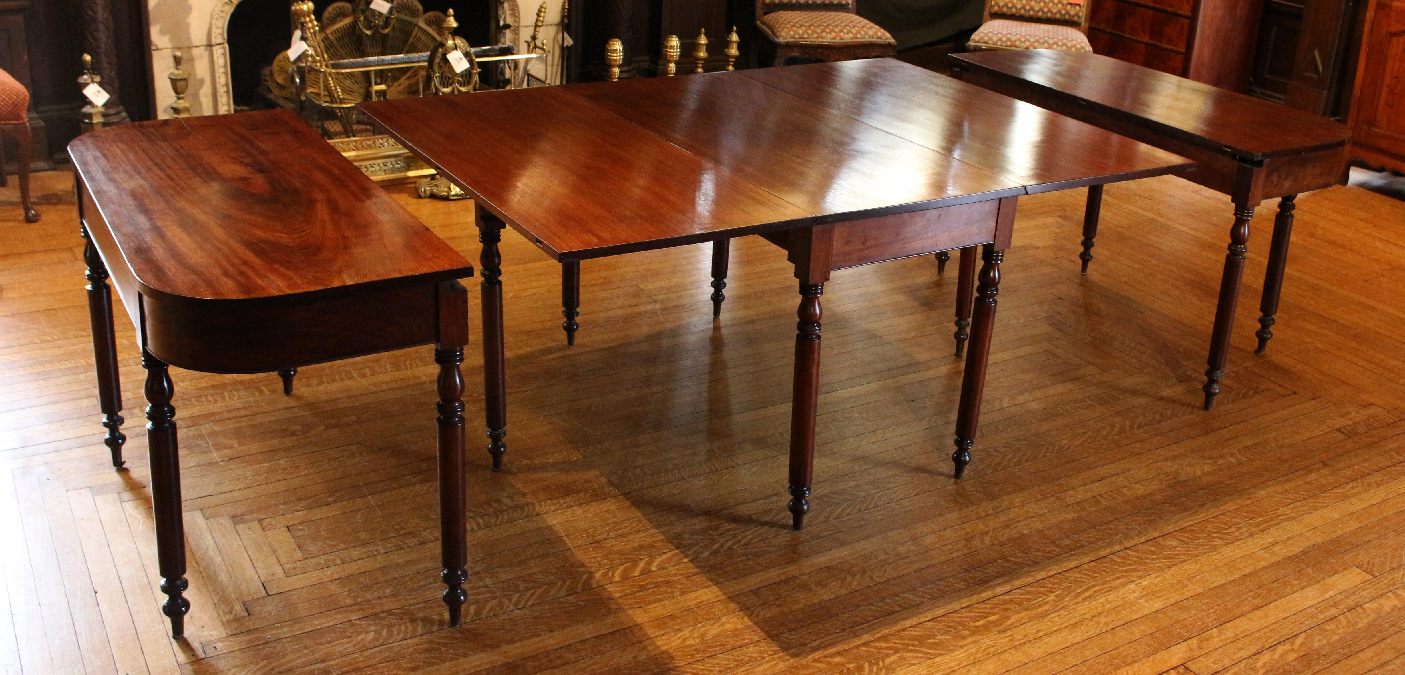 c. 1830 North Carolina Console End Banquet Table In Good Condition In Chapel Hill, NC