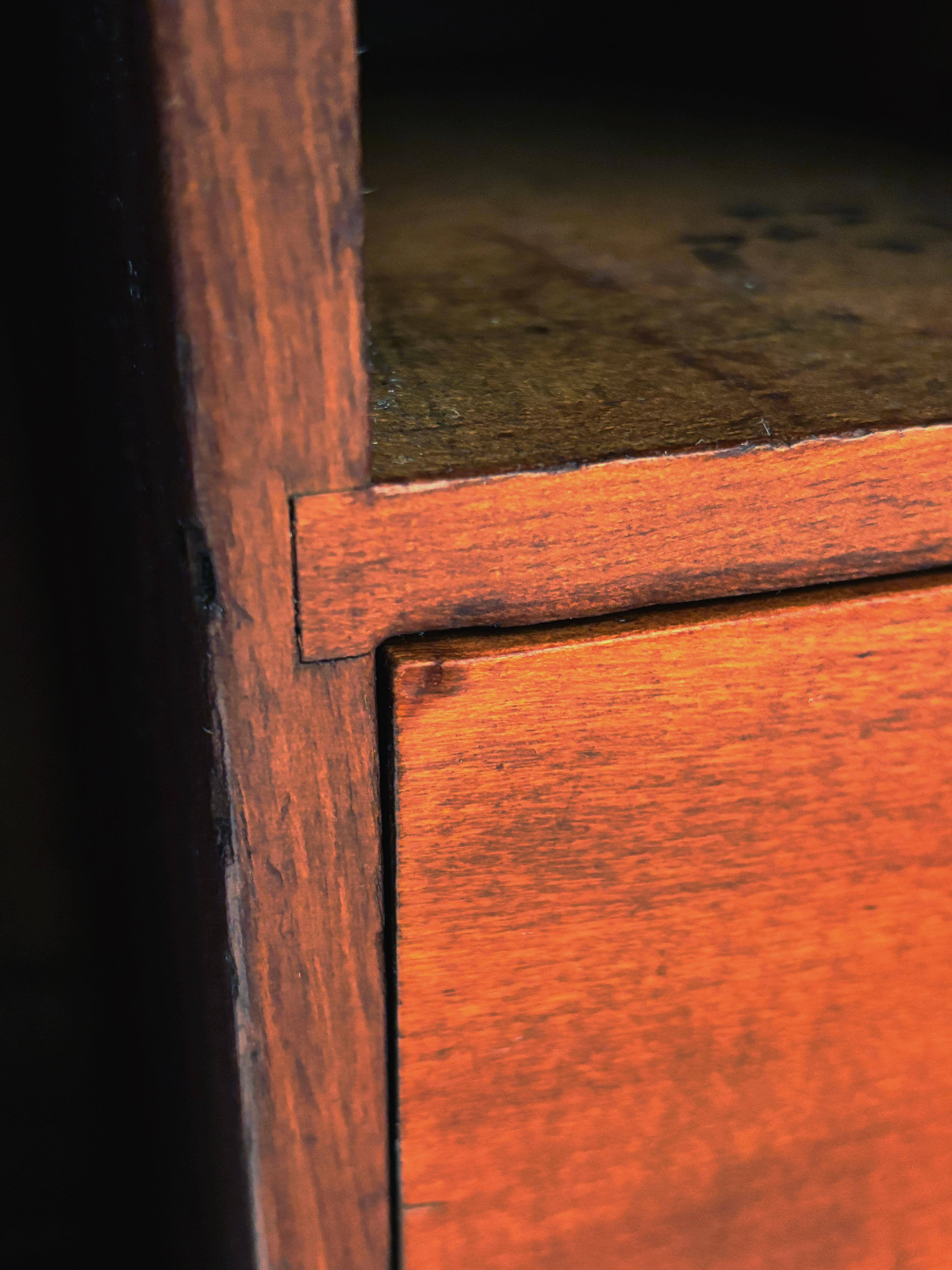 c. 1840-1850 Schreibtisch aus Südkirsche im Angebot 4