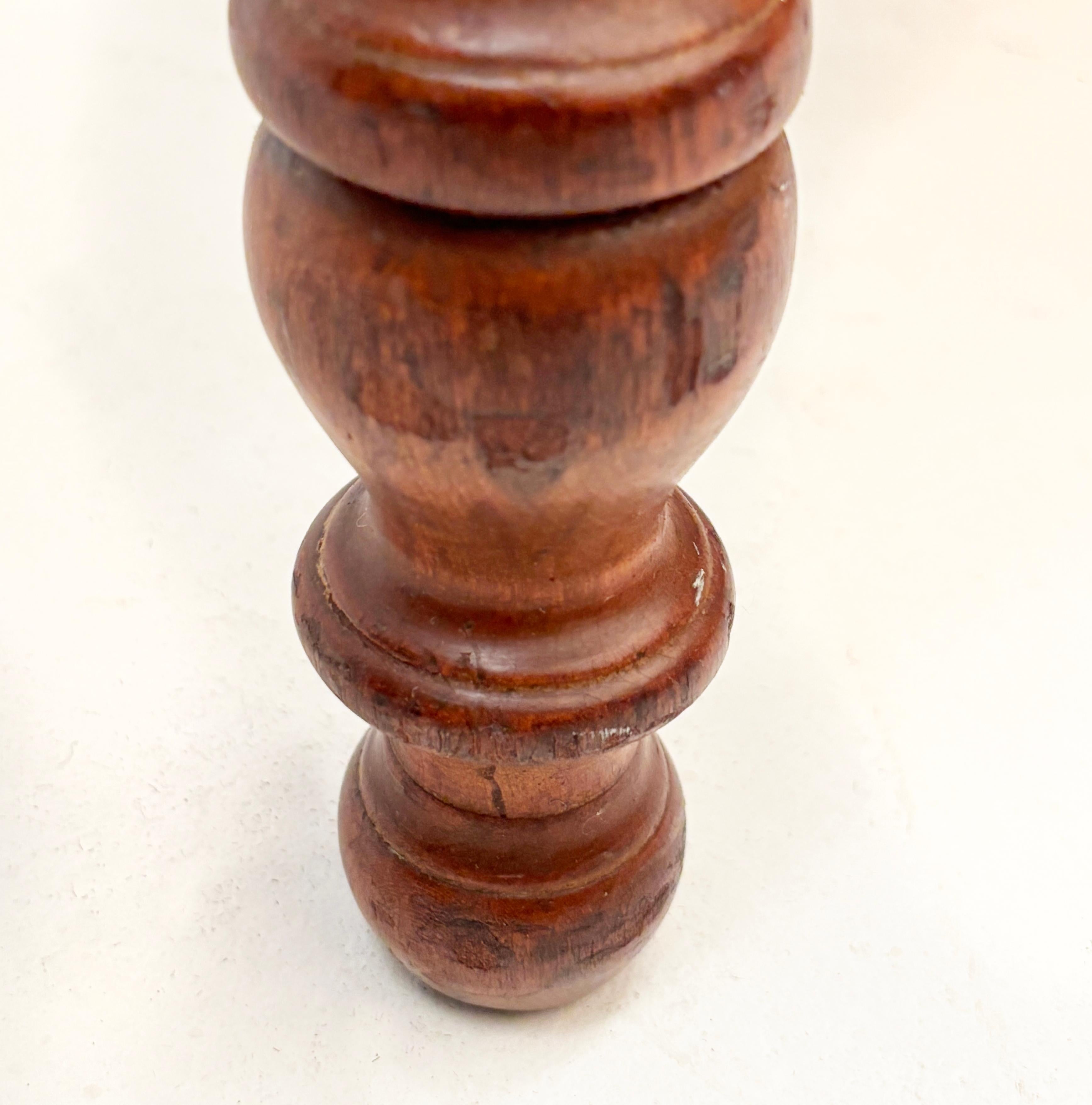 c. 1840-1850 Schreibtisch aus Südkirsche im Angebot 11