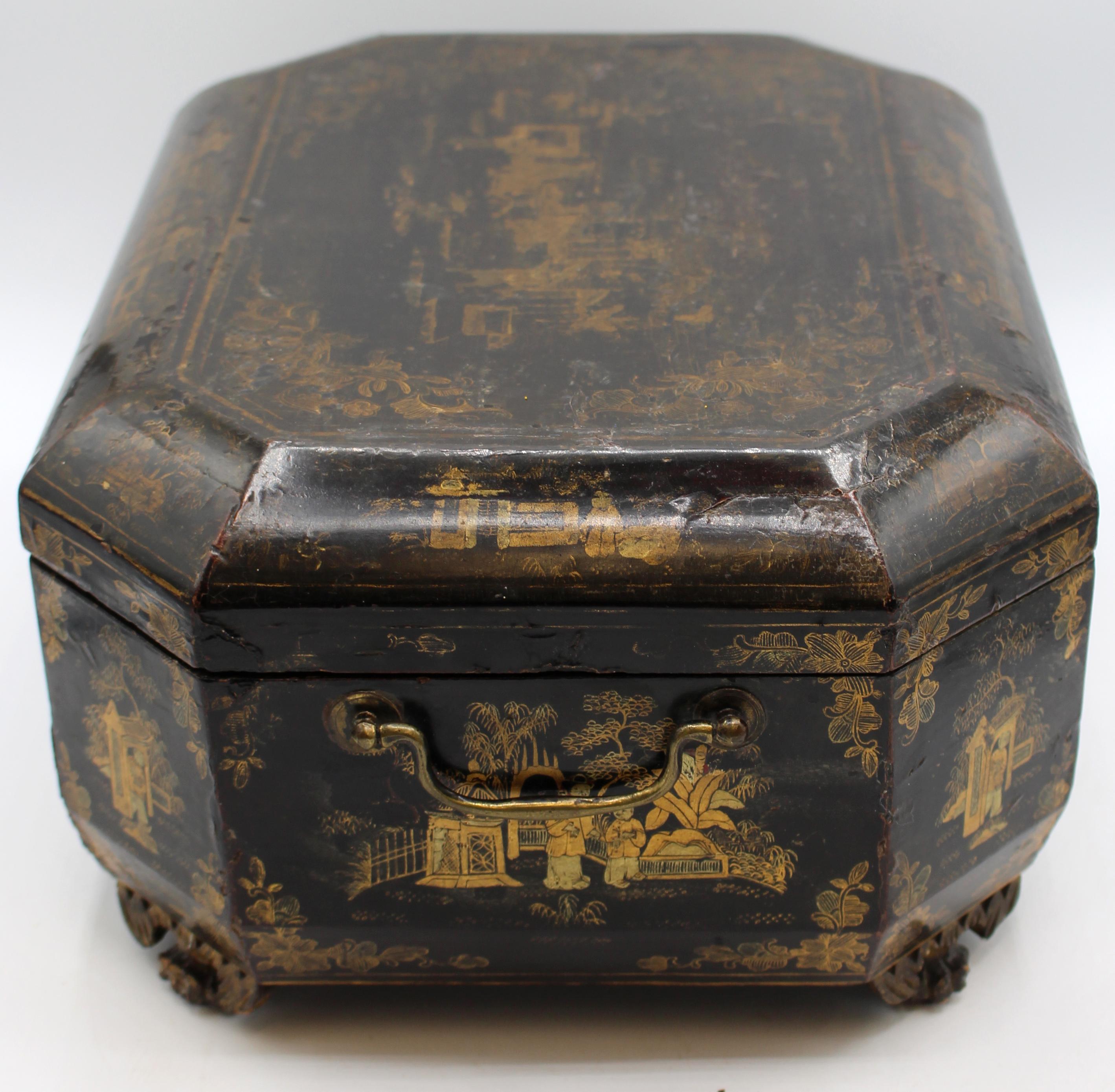 19th Century c. 1840-60 Gilt & Lacquer Decorated Chinese Export Sewing Box For Sale