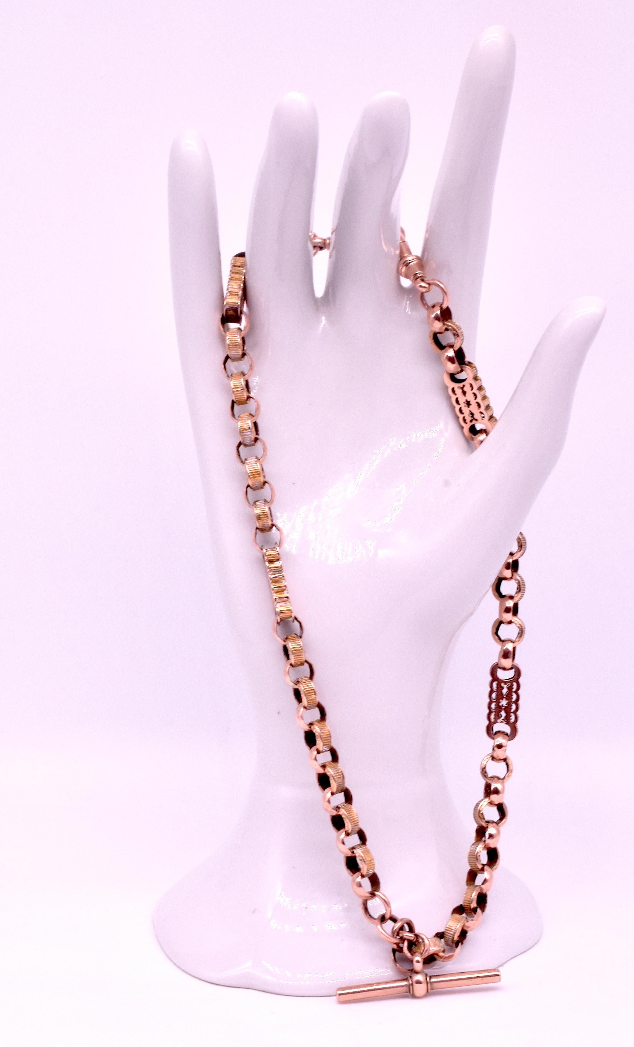 A wonderful chain to add to your wardrobe, our 9K Albert chunky multi link chain has 2 dog clips which attach to each other and a T BAR. The T Bar is stamped 9C. Each link is individually faceted (see closeup photo of links) and the light reflects