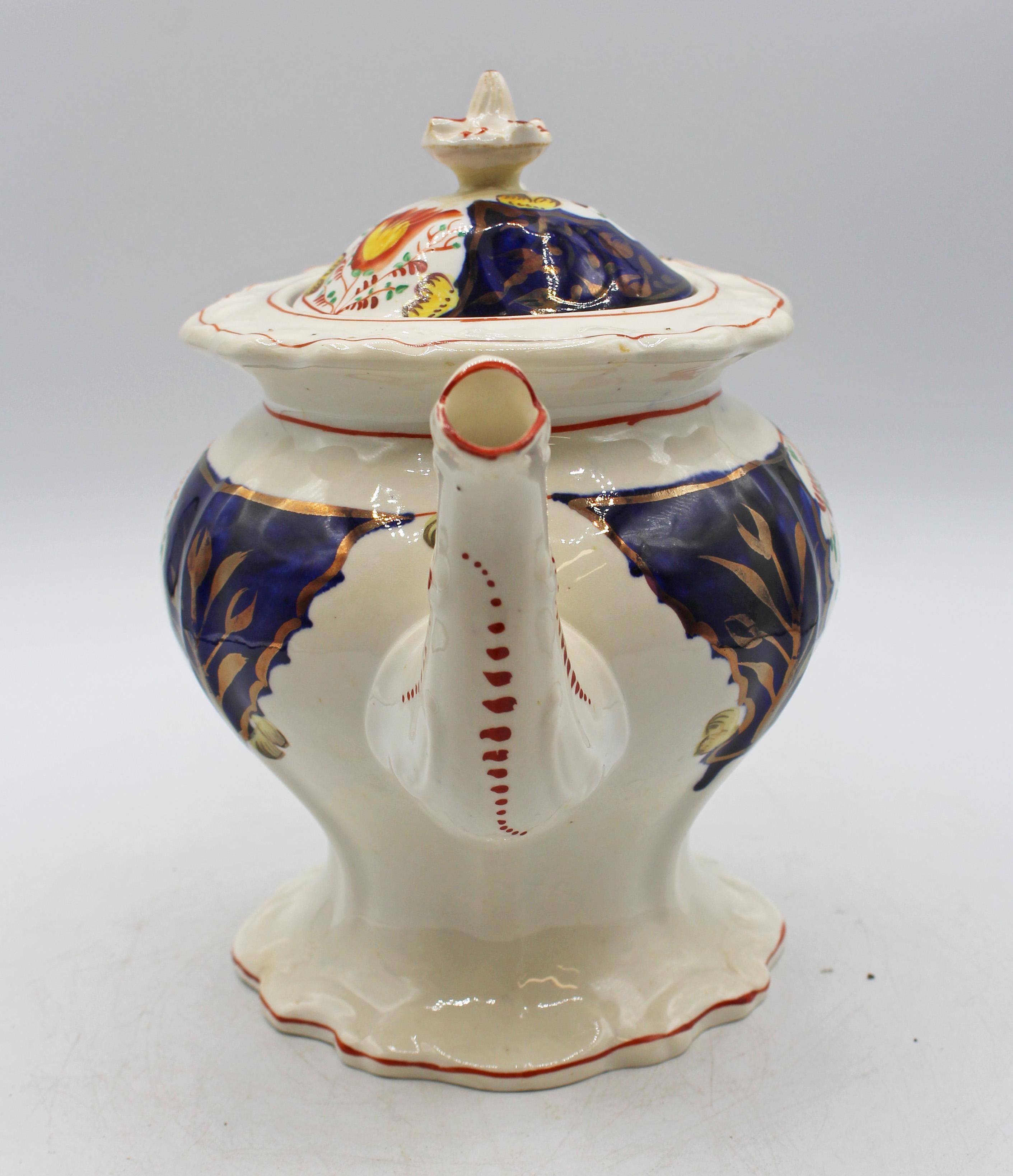 C. 1850s English Staffordshire Gaudy Welsh Swansea Cottage Tulip Pattern Tea Pot (Englisch) im Angebot