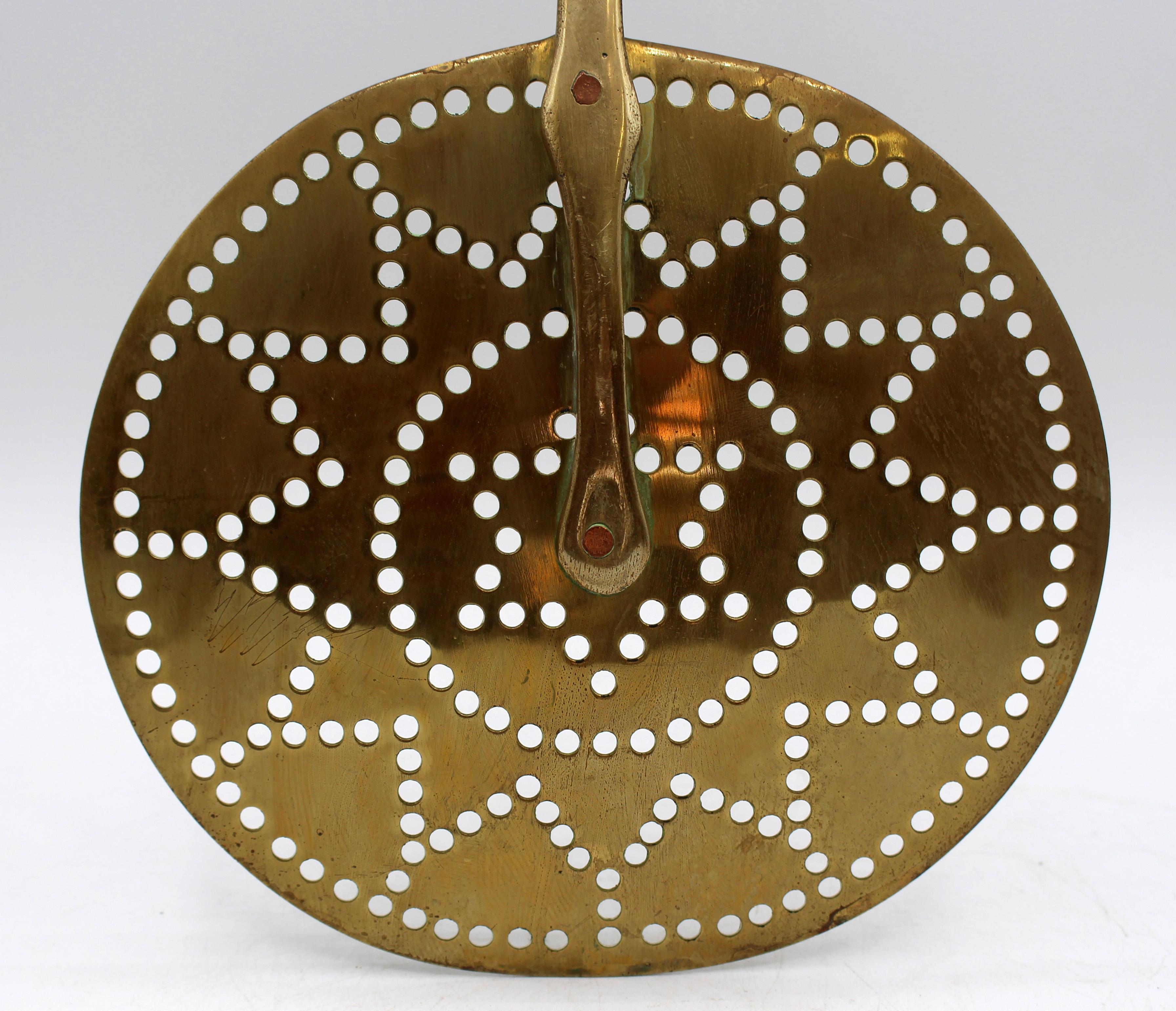 c. 1860-80 English Brass Skimmer Victoriano en venta