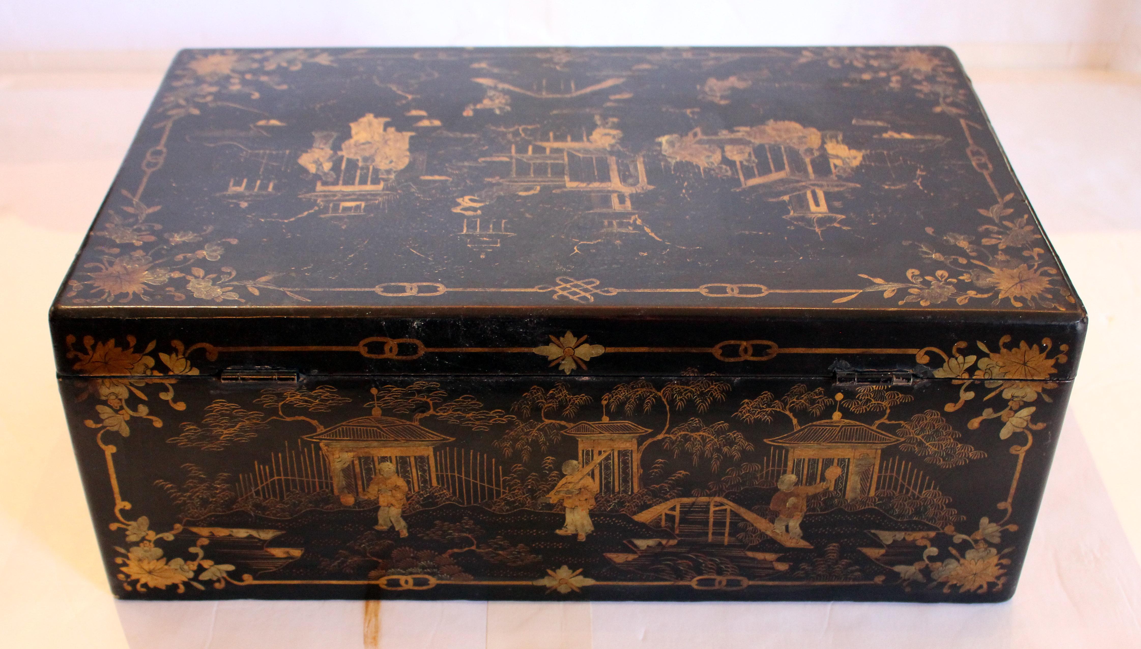 c. 1860 Chinesischer Lack auf Wood Writing Slope (Chinesischer Export) im Angebot