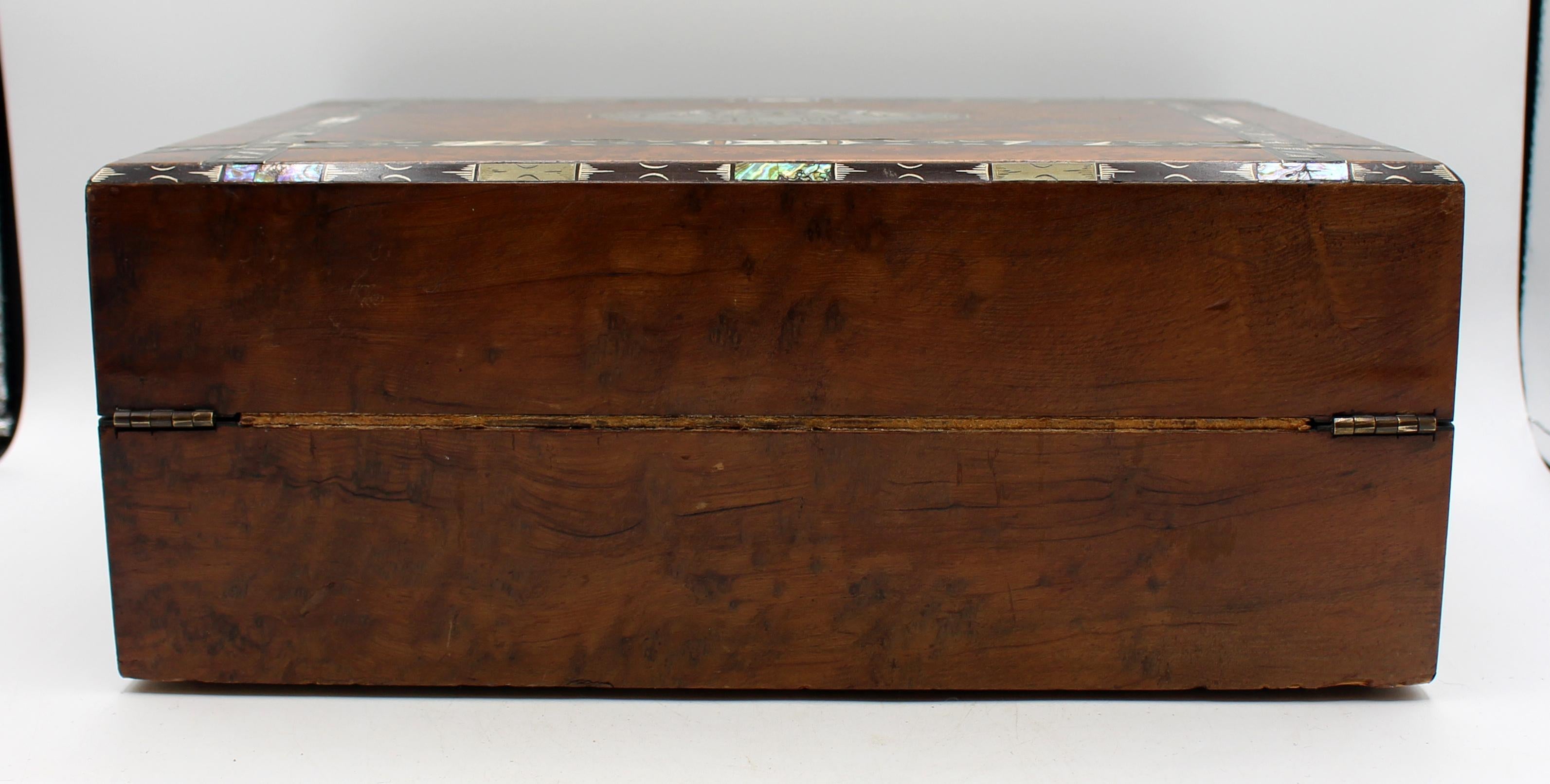 C. 1860 English Inlaid Burl Wood Lap Desk Writing Box en Bueno estado para la venta en Chapel Hill, NC