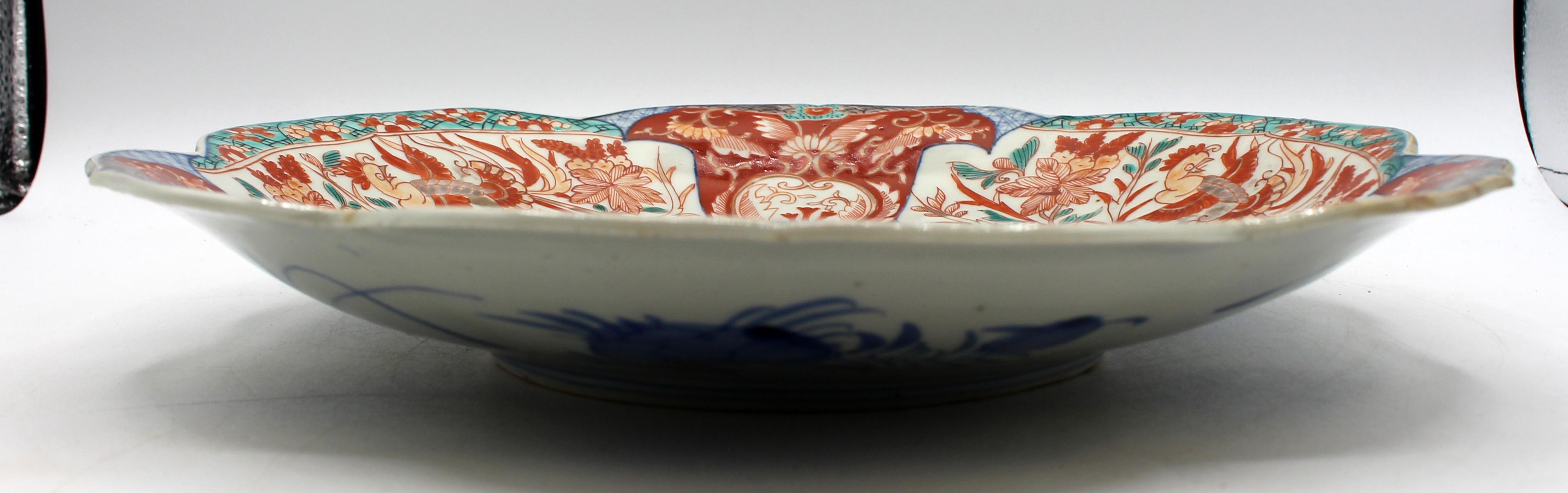 C. 1860 Japanese Lobed Imari Chop Plate (Ästhetizismus) im Angebot