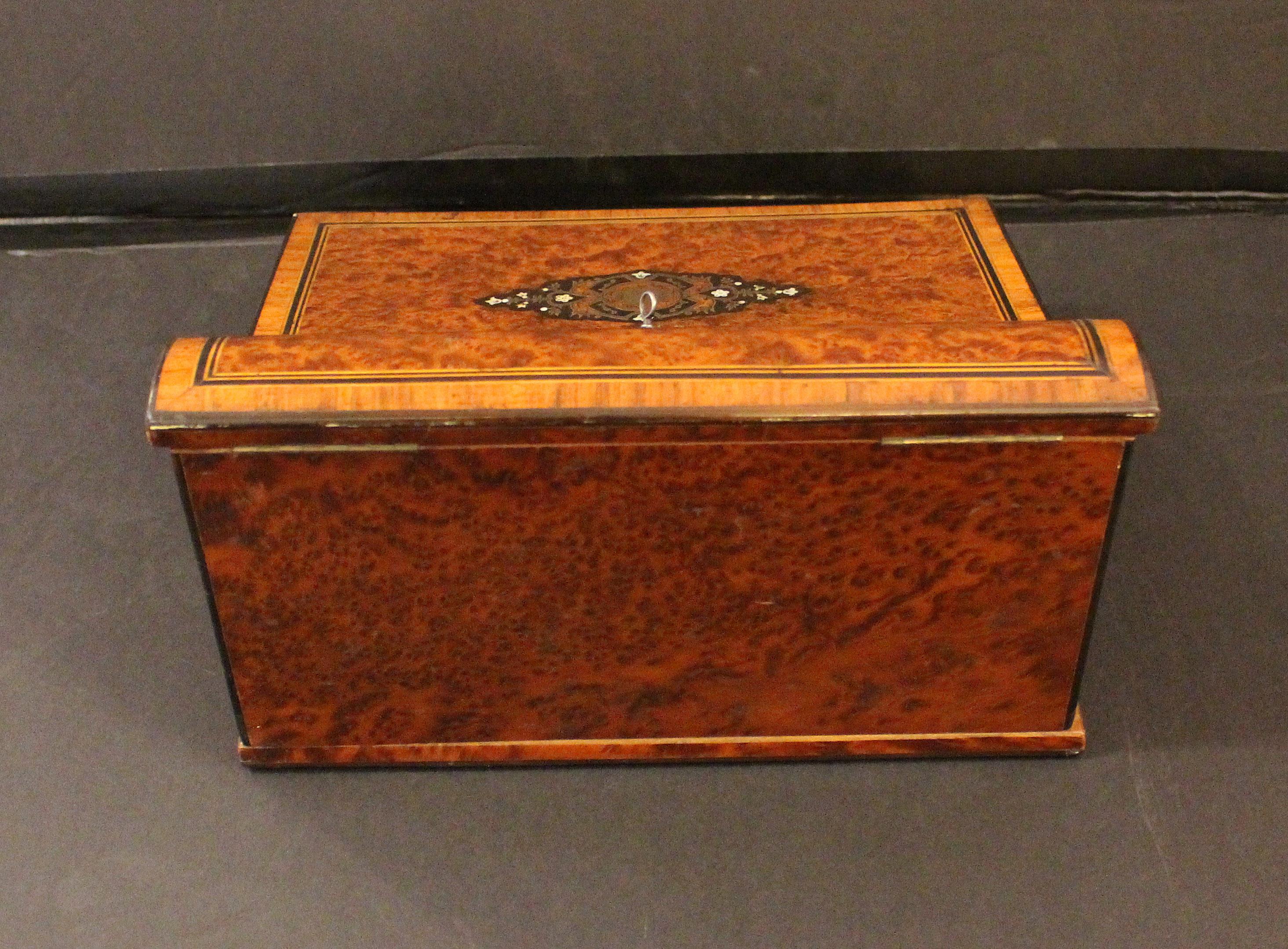 c. 1865 French Napoleon III Table Top Writing Desk Box In Good Condition For Sale In Chapel Hill, NC