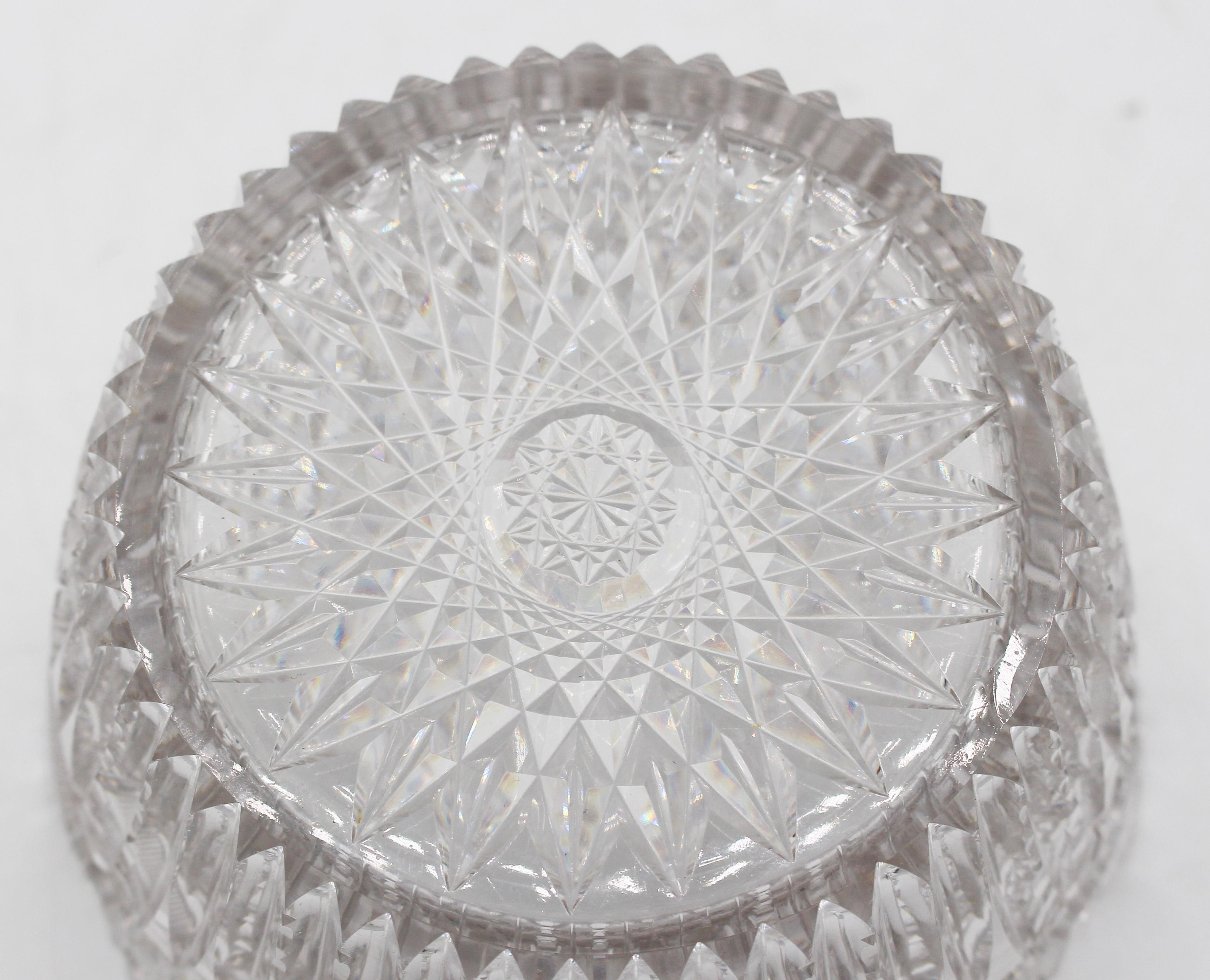 c. 1880-1900 Amerikanische Butterdose aus geschliffenem Glas der Brillianten Periode im Zustand „Gut“ im Angebot in Chapel Hill, NC