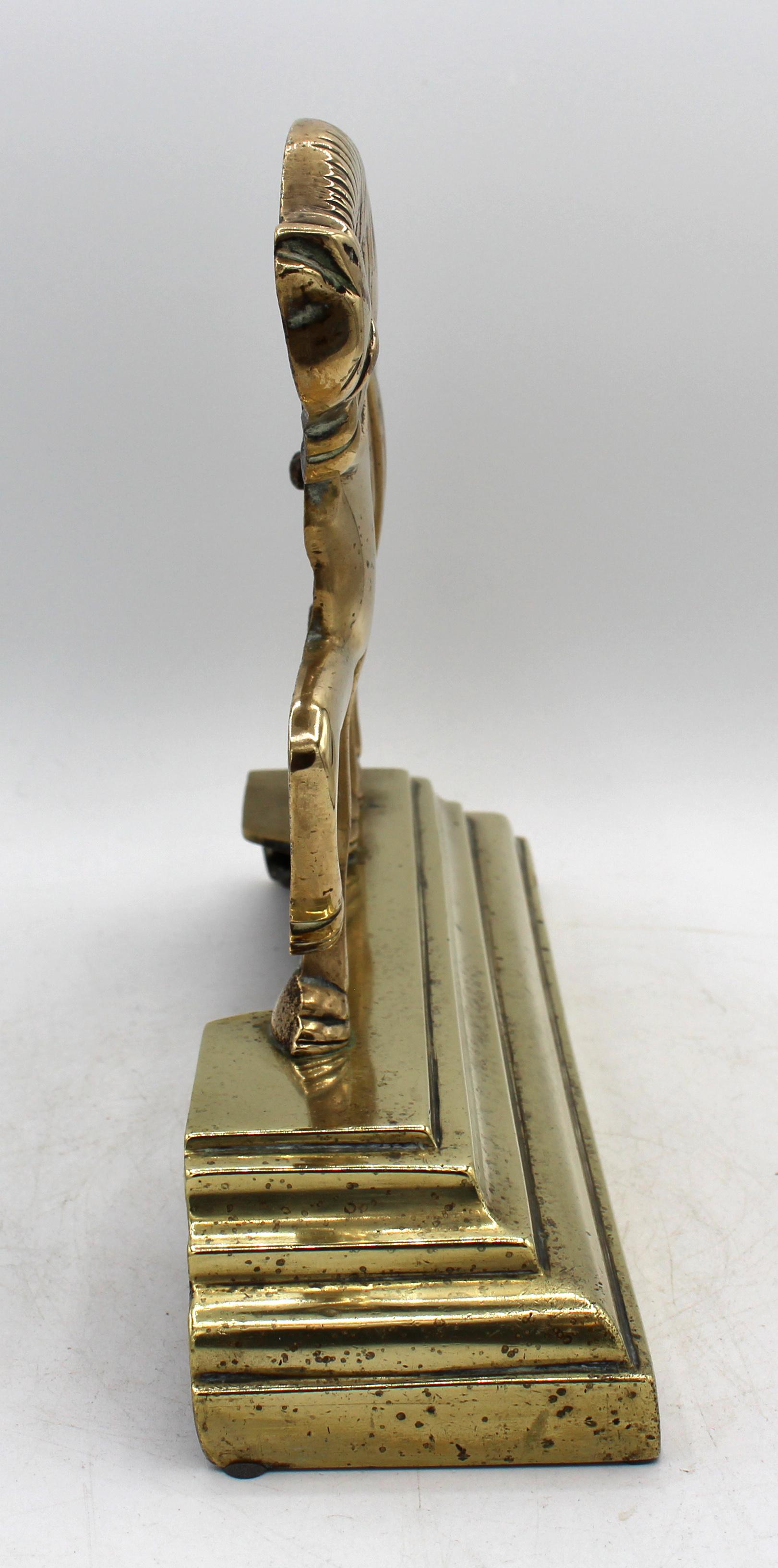 C. 1880 Pair of English Brass Horse Doorstops Bon état - En vente à Chapel Hill, NC