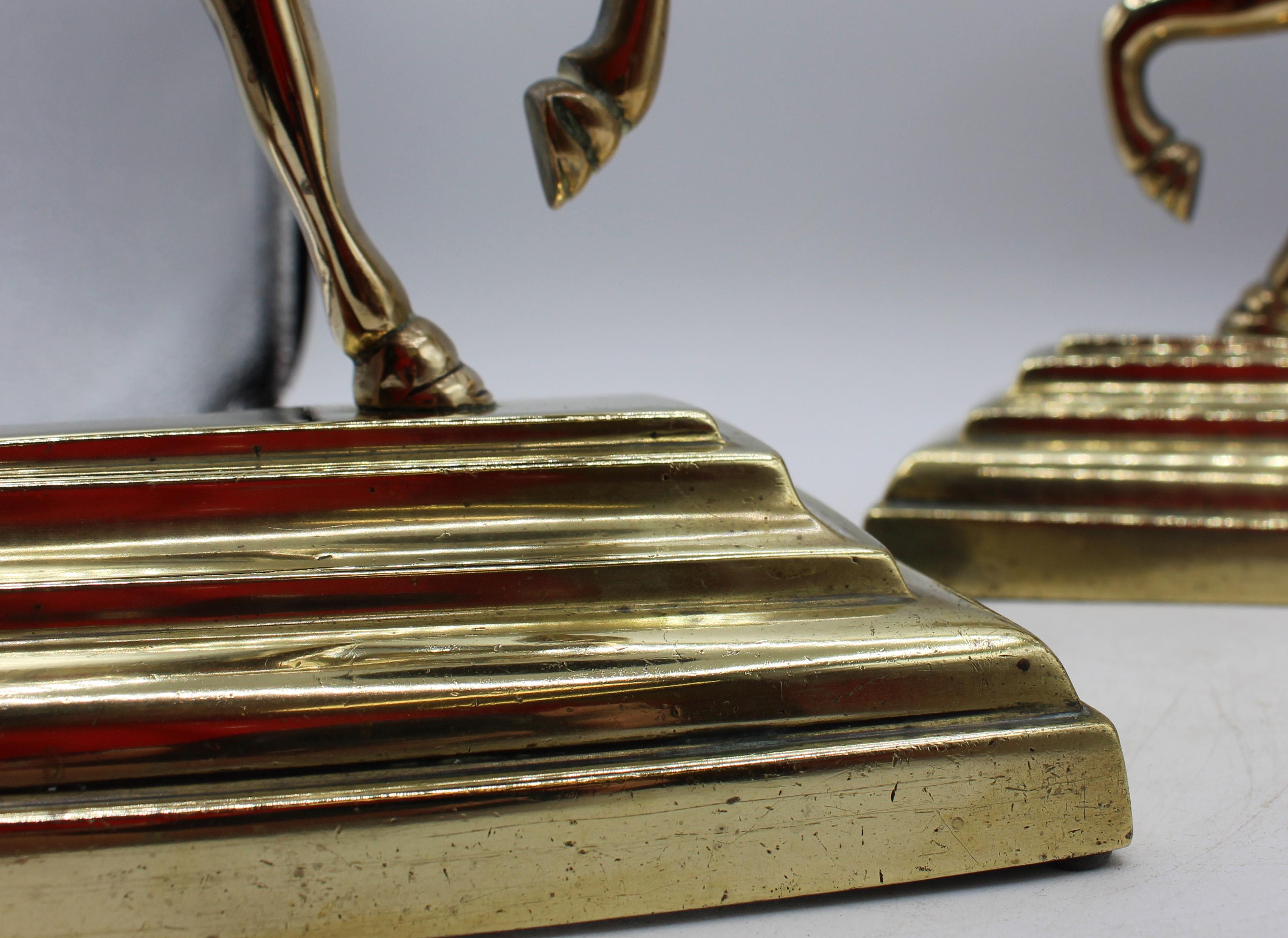 Laiton C. 1880 Pair of English Brass Horse Doorstops en vente
