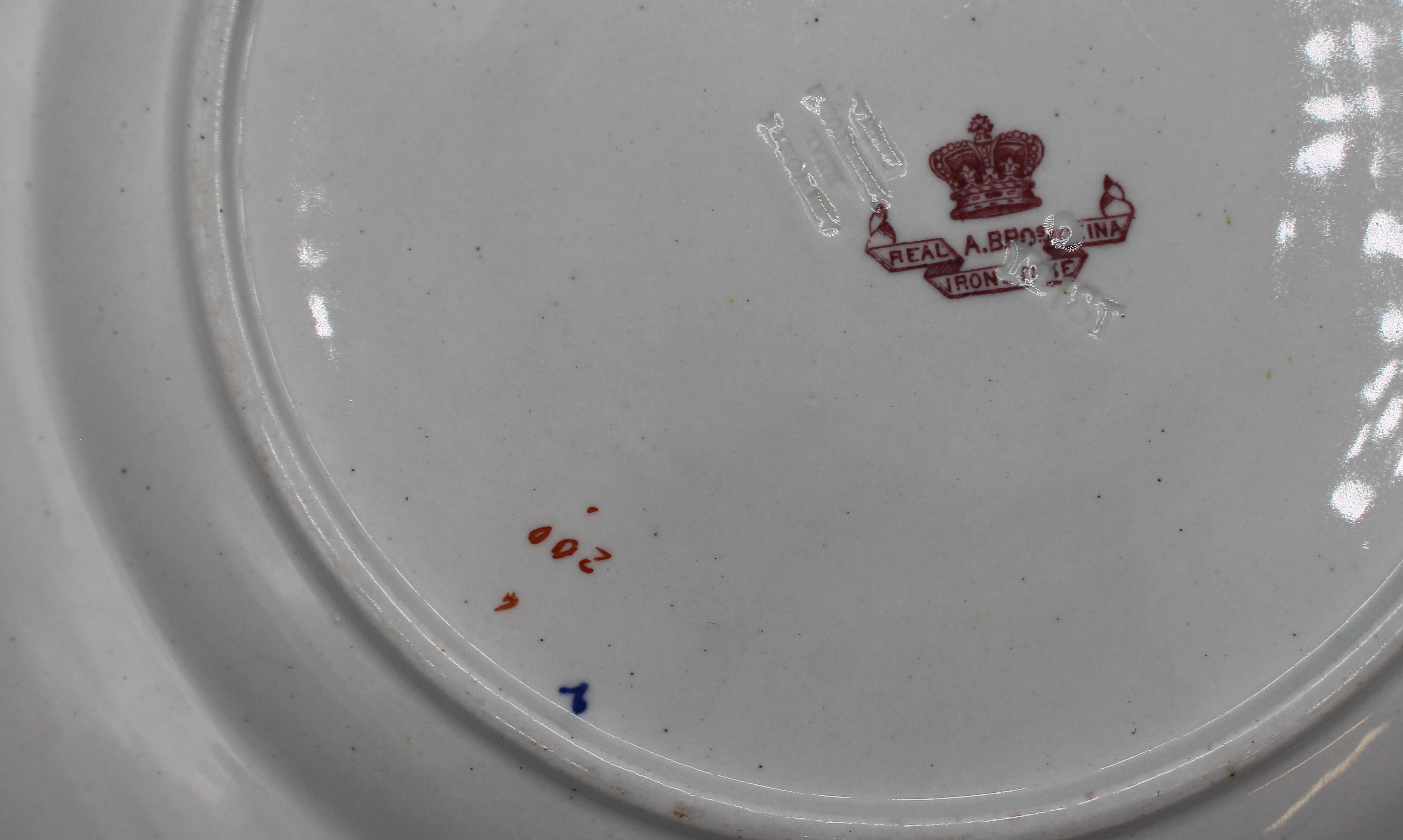 Fin du XIXe siècle C. 1880 Set of 4 Highly Decorative Mason's/Ashworth Ironstone Plates en vente