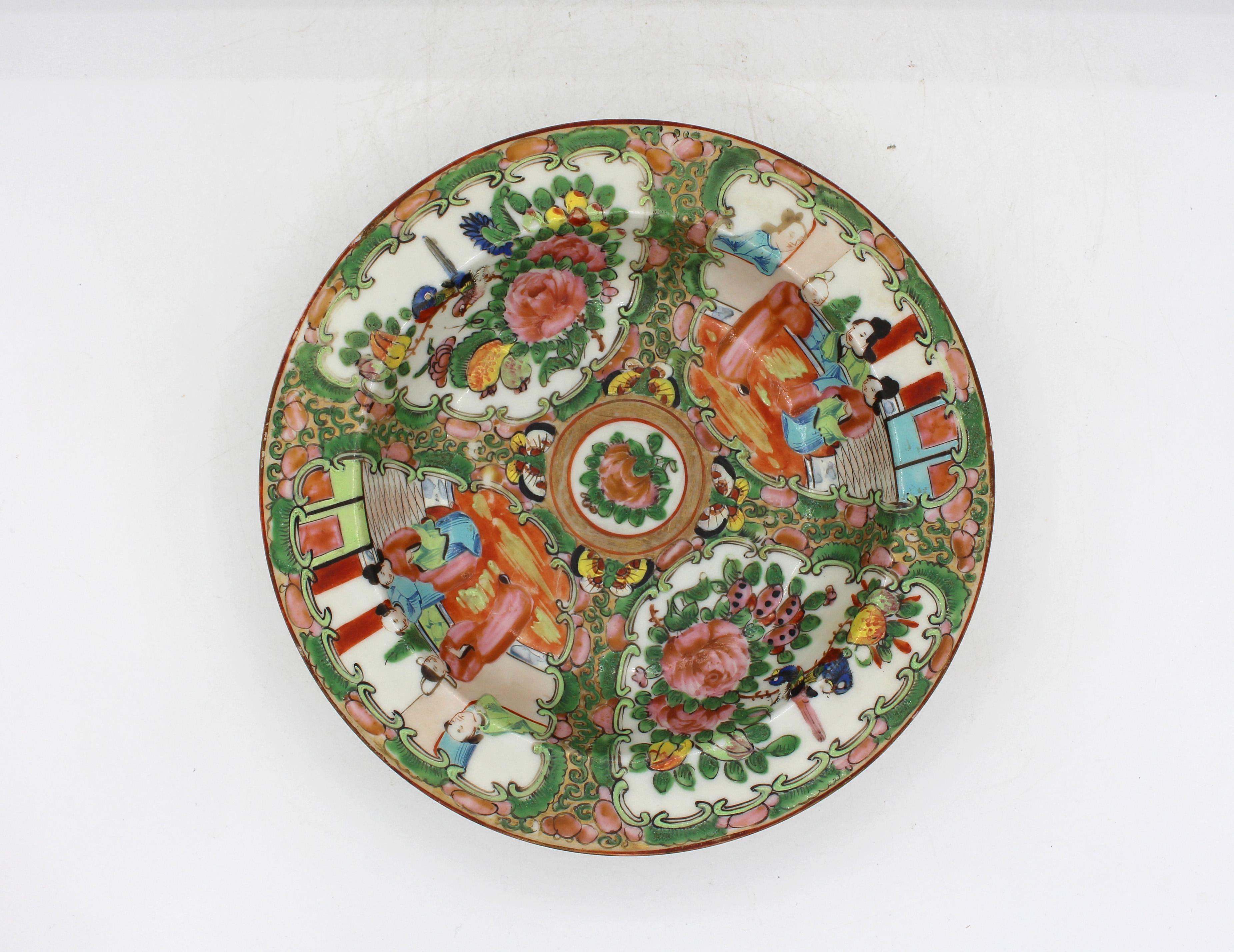 Circa 1880s Chinese export porcelain rose medallion soup bowl. Deep rim bowl. Well decorated. Minor rubbing to edge given age & use.
9