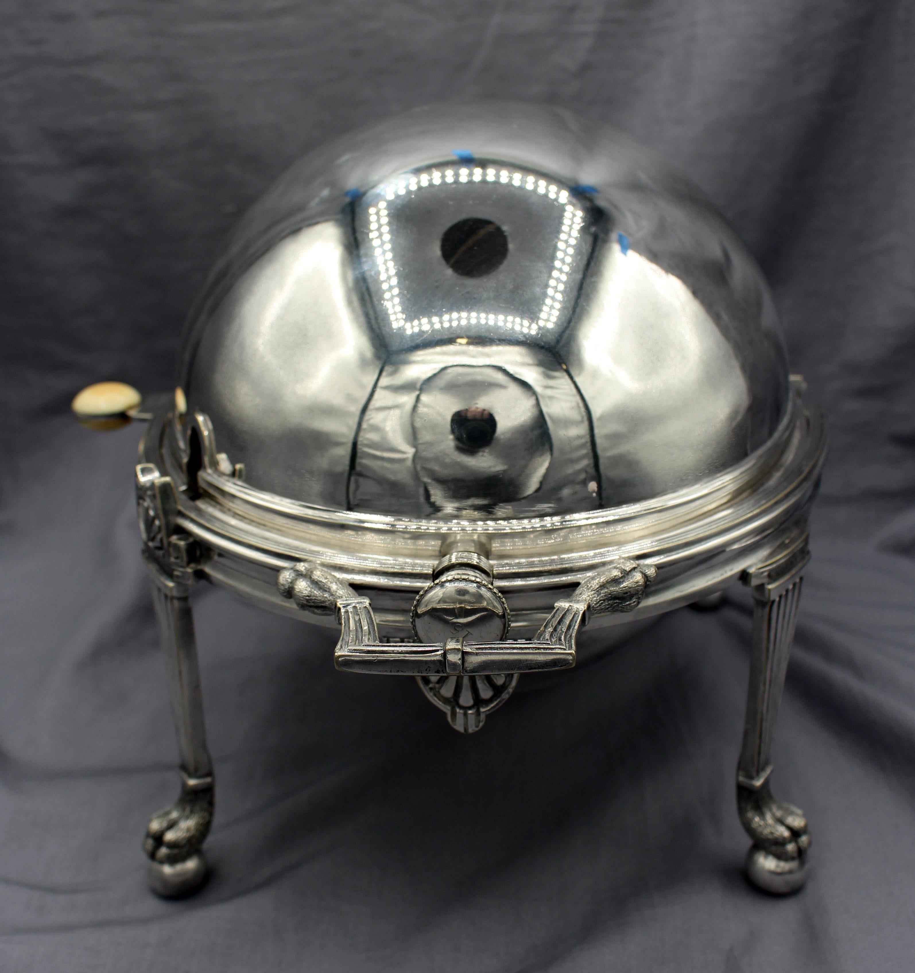 c. 1880er Jahre Ägyptische Revive Englisch Revolving Hunt Tureen im Zustand „Gut“ im Angebot in Chapel Hill, NC