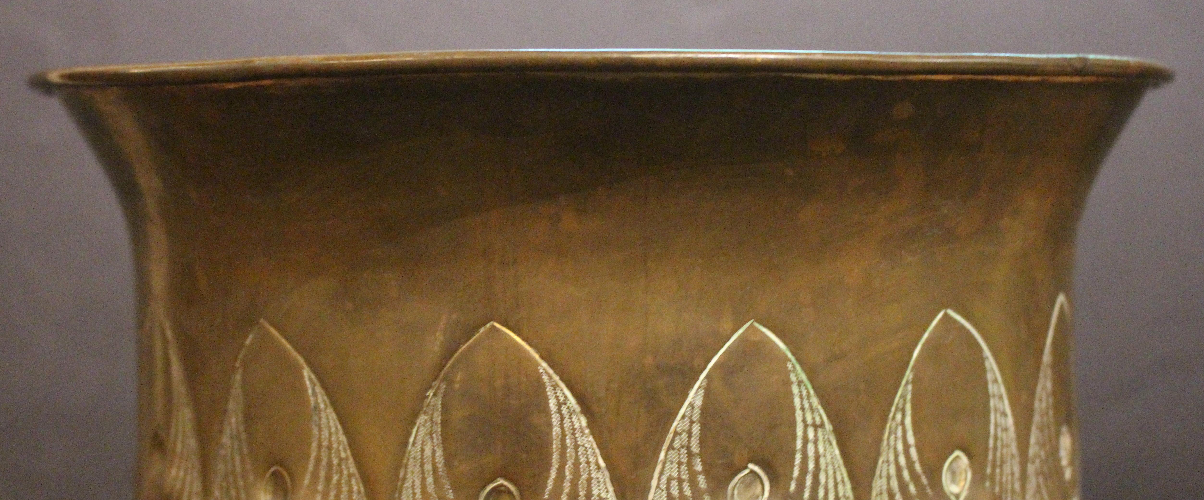 C. 1900 Dutch Brass Repousse Stick or Umbrella Stand For Sale 2