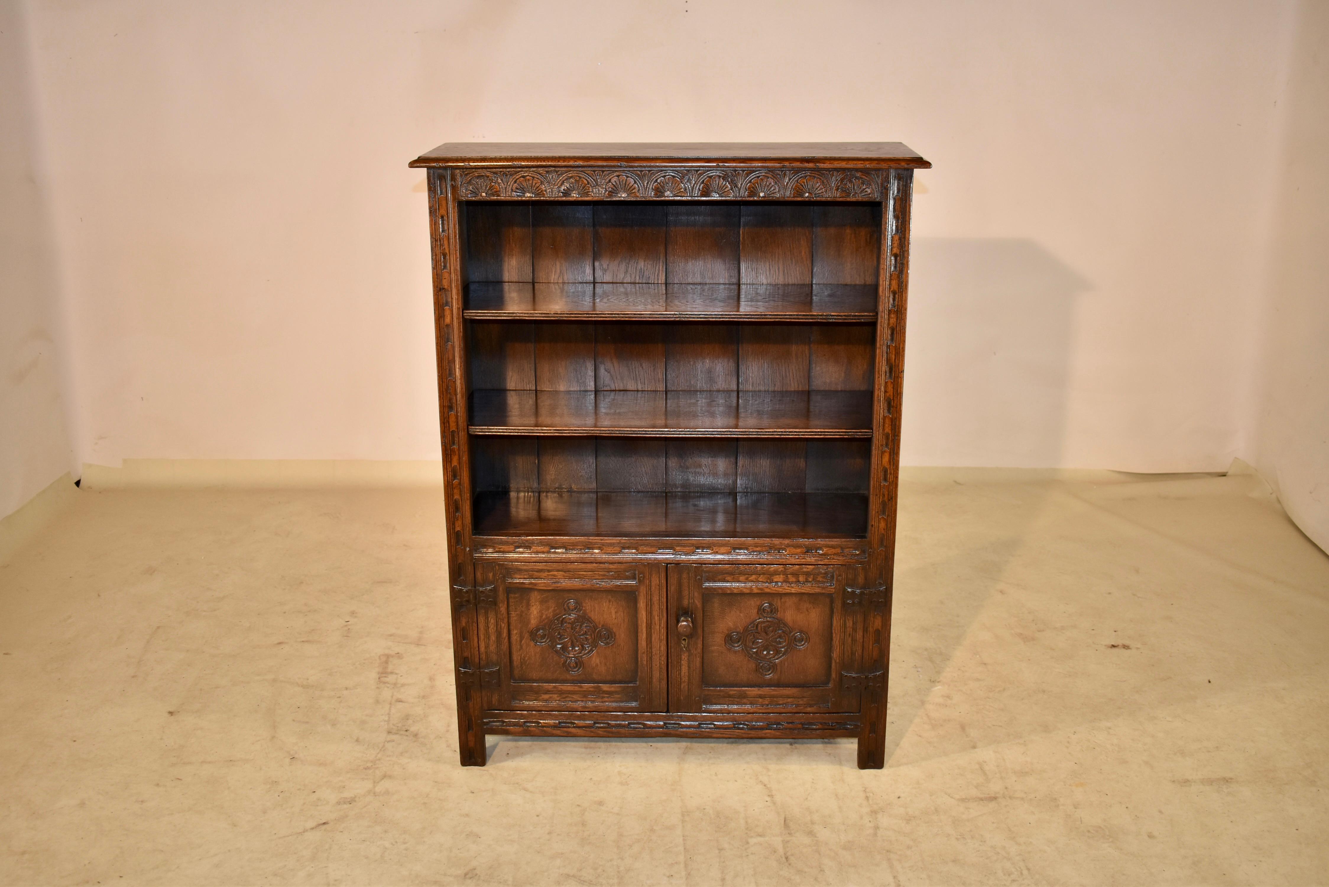Edwardian C. 1900 English Oak Bookcase For Sale