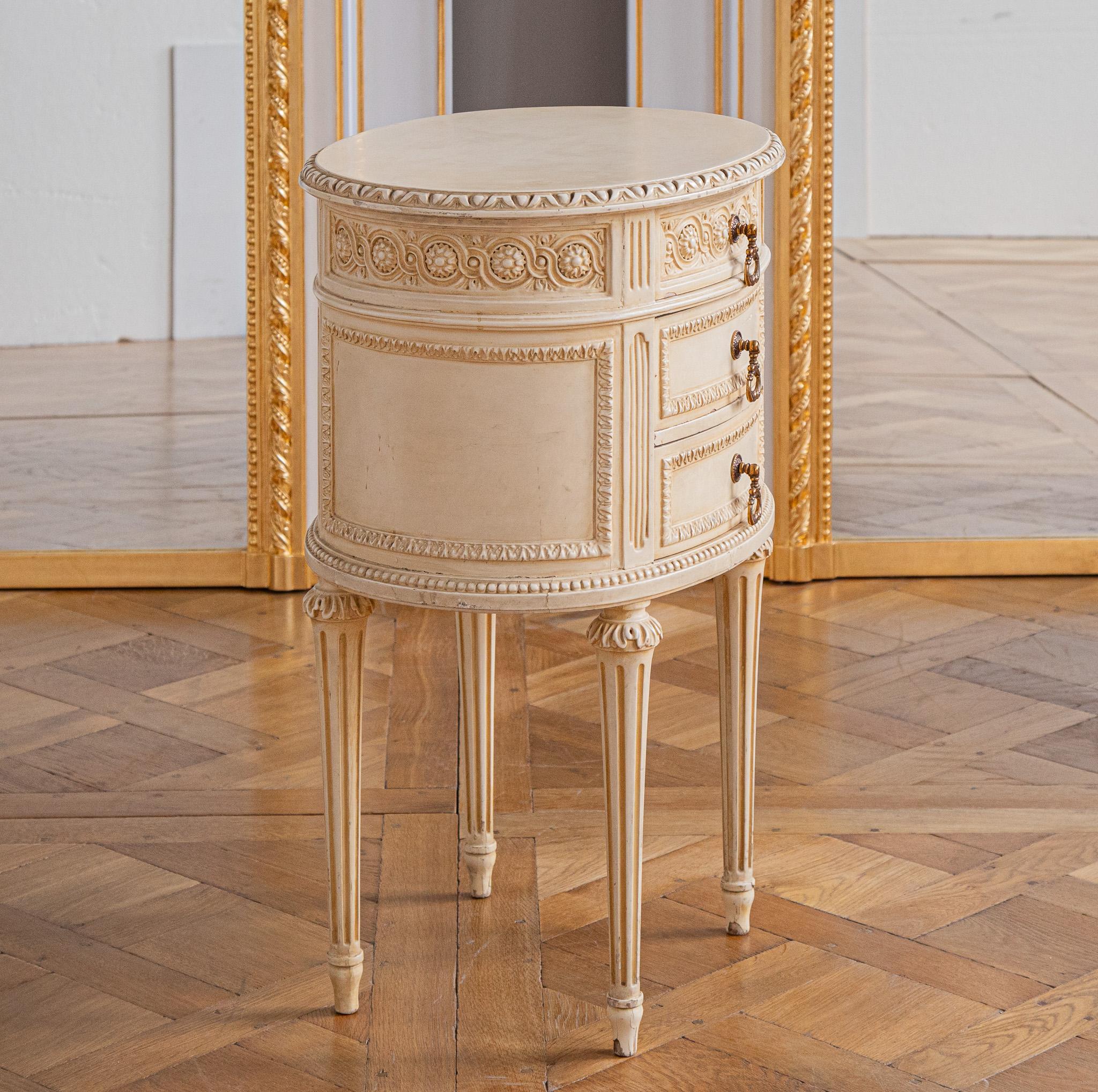 20th Century C 1900 French Antique Pair Of Painted Oval Bedside Tables In Louis XVI Style
