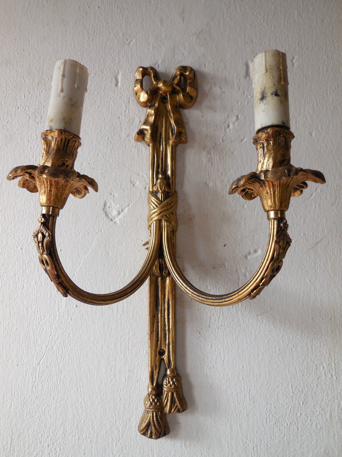 French Cast Bronze Bows & Tassels Sconces, circa 1900 For Sale 2