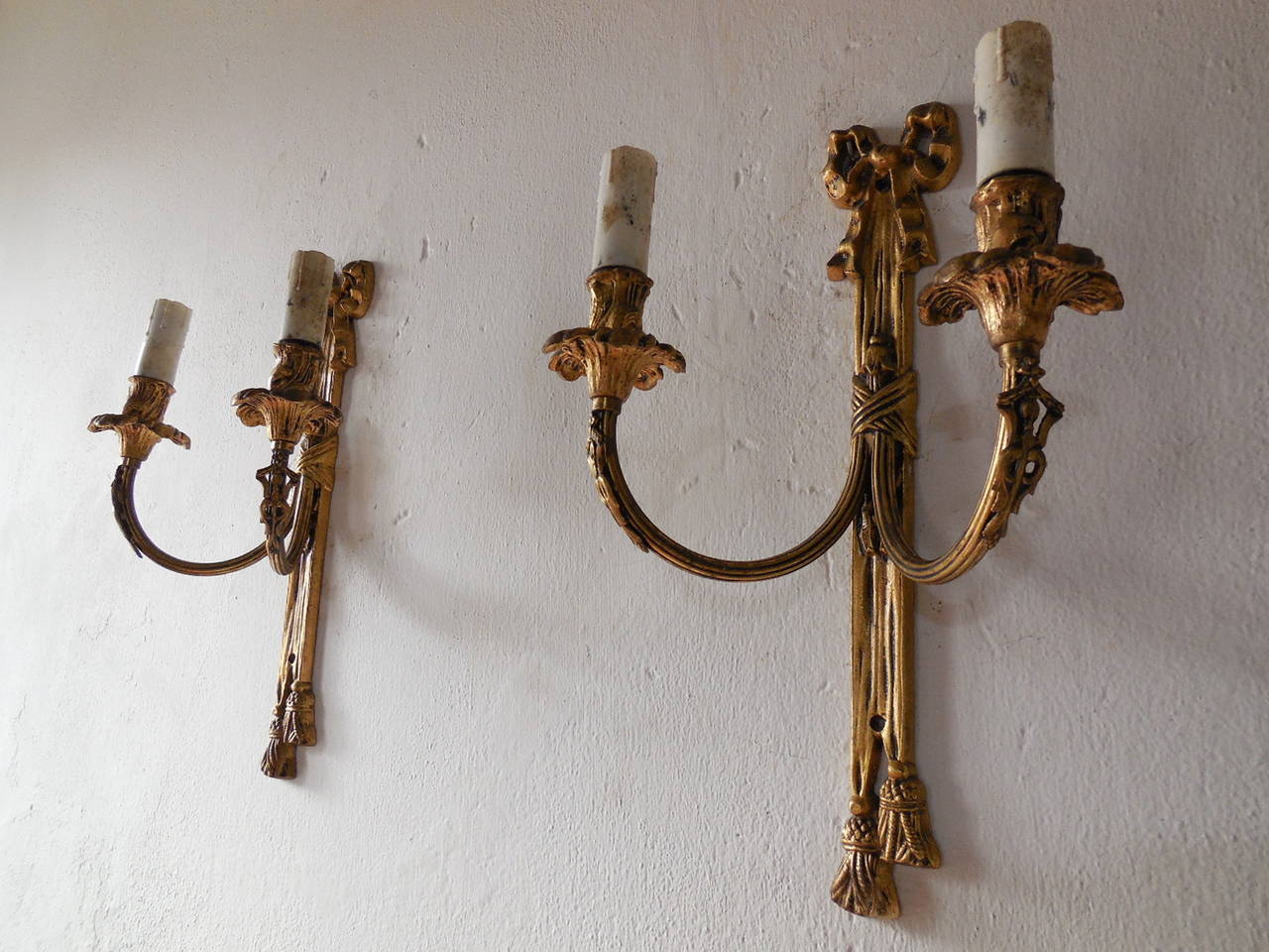 French Cast Bronze Bows & Tassels Sconces, circa 1900 For Sale 3