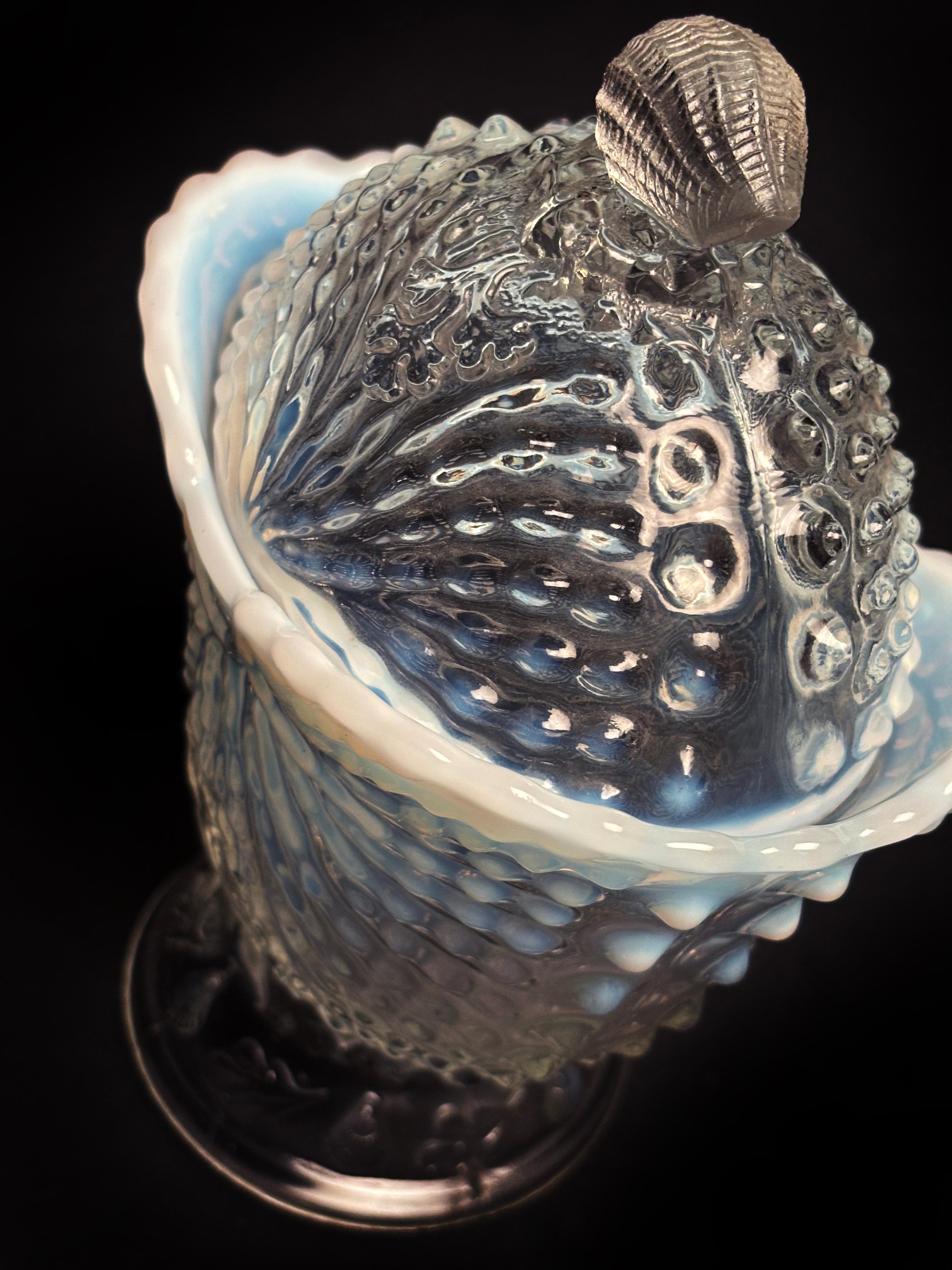 Opalisierende Nautilus-Zuckerschale von Northwood, um 1900 im Angebot 1