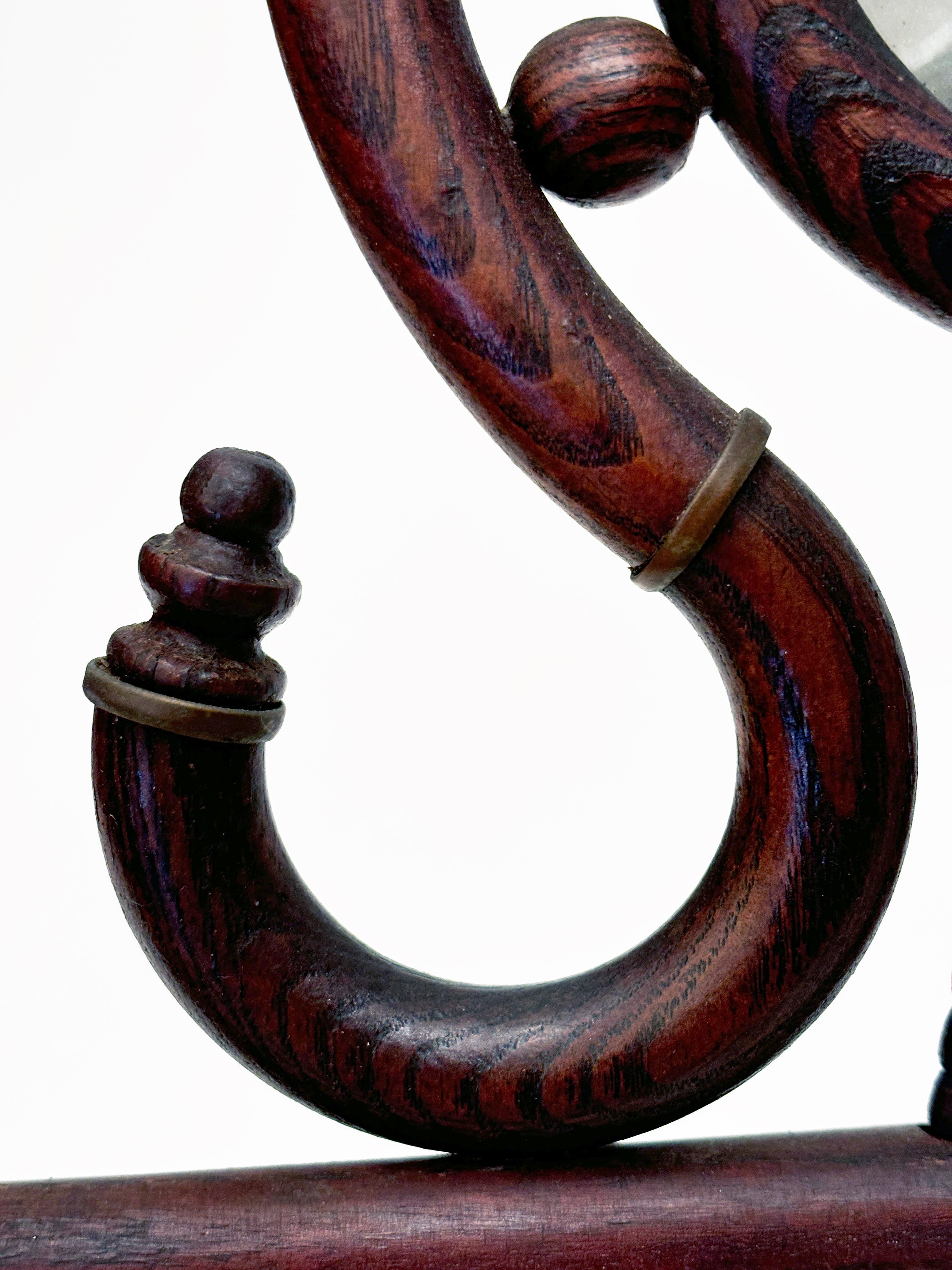 c. 1900 Victorian Oak Sticks and Ball Ornate Easel Stand en vente 11