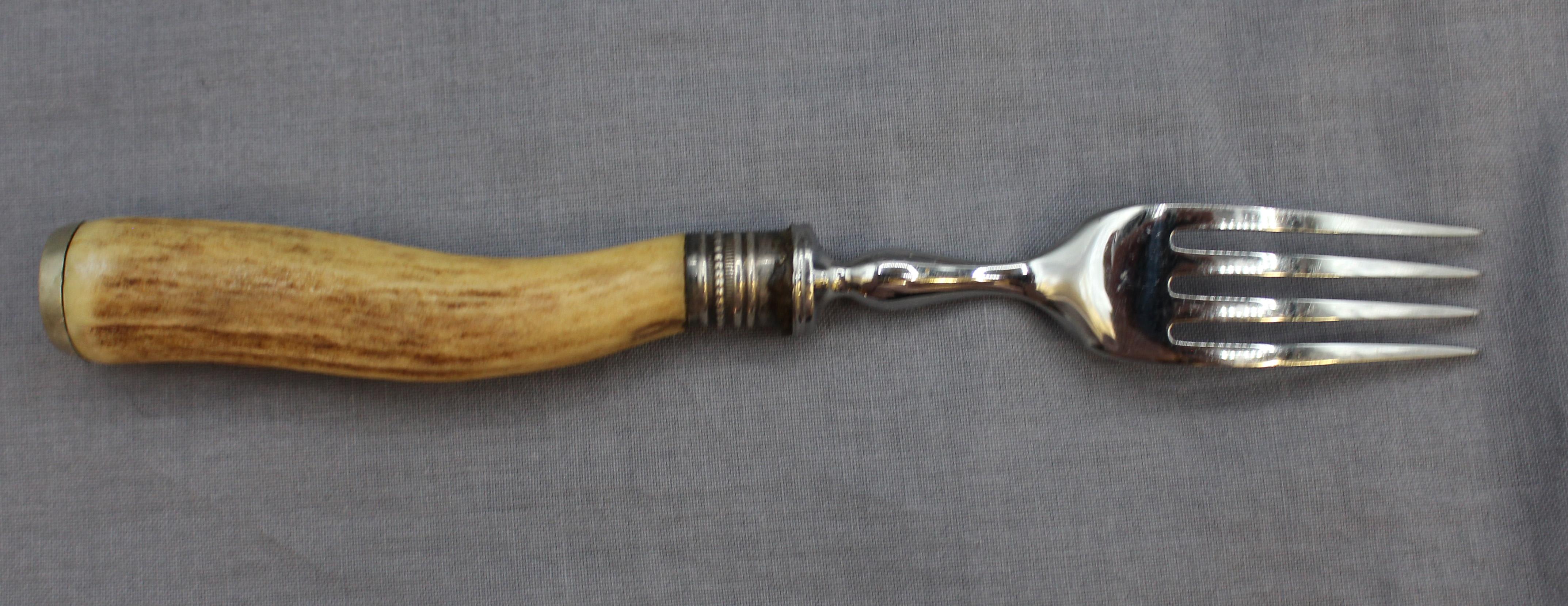 Autre C. 1900 WR Humphreys & Co Service à poisson avec poignées en bois de cerf dans un coffret en vente