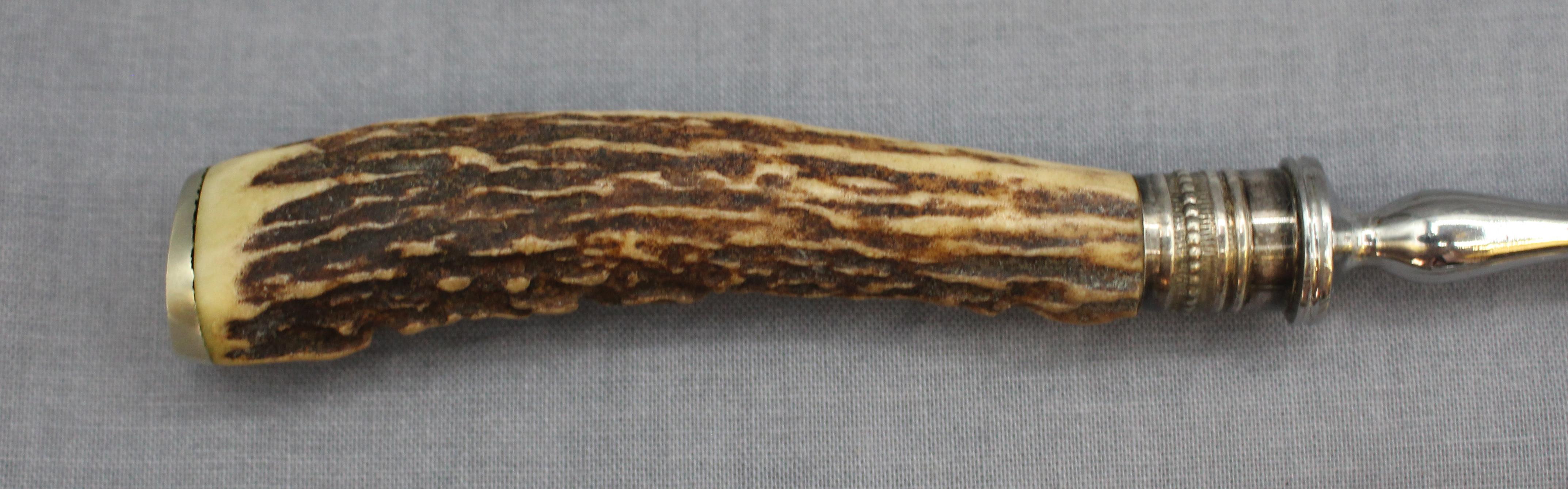 Anglais C. 1900 WR Humphreys & Co Service à poisson avec poignées en bois de cerf dans un coffret en vente