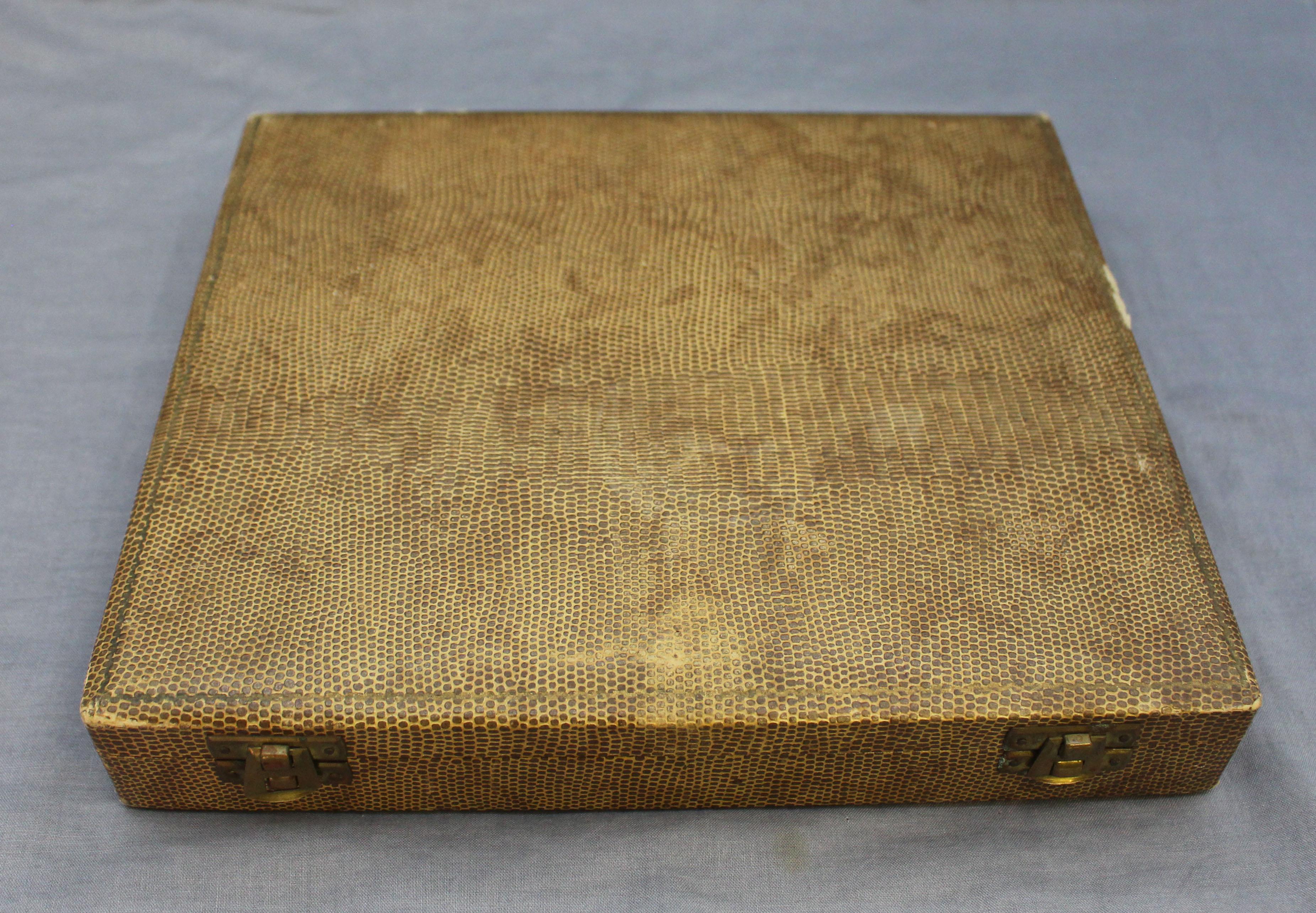 Acier inoxydable C. 1900 WR Humphreys & Co Service à poisson avec poignées en bois de cerf dans un coffret en vente