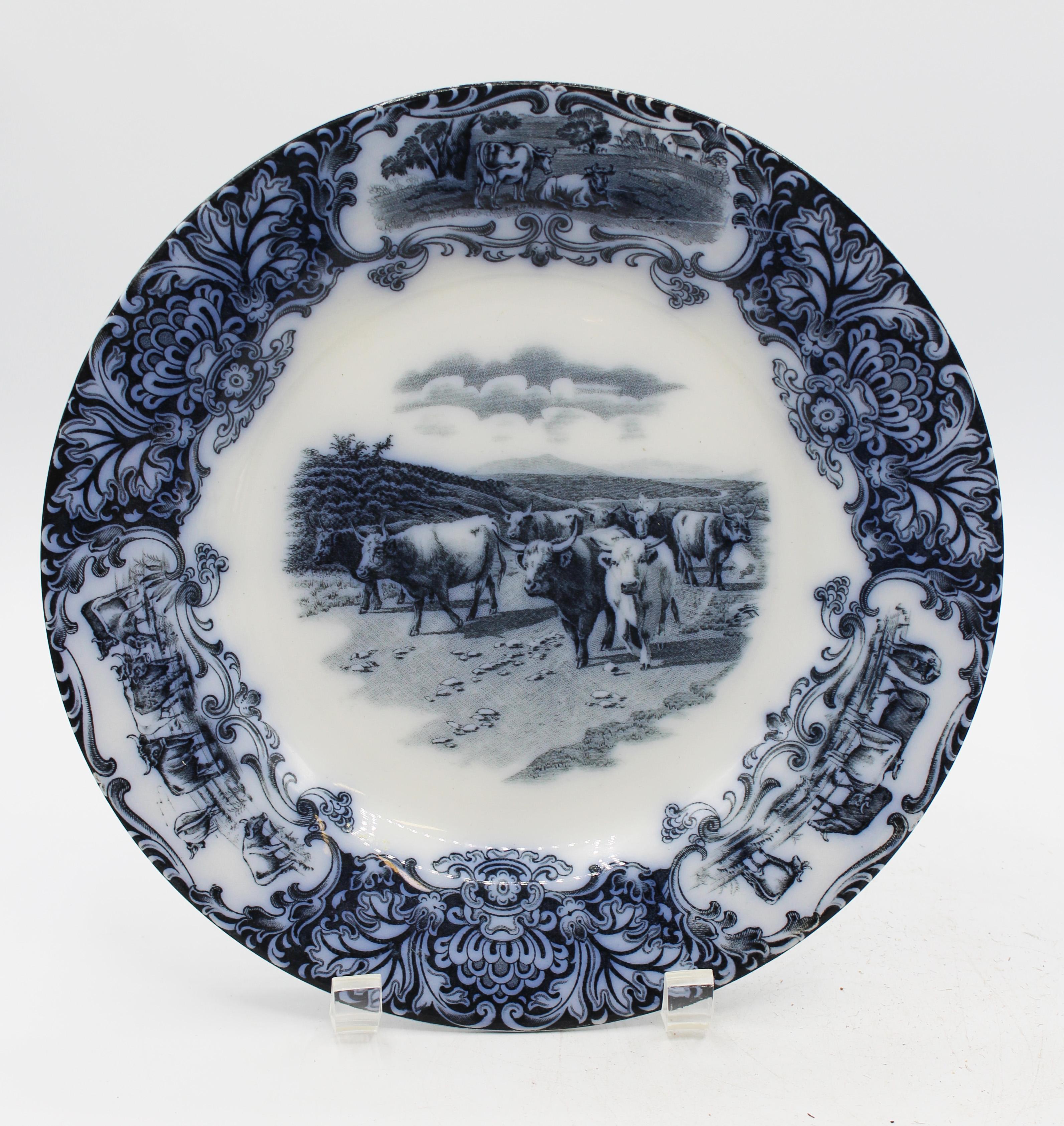 Romantic C. 1908 Pair of English Wedgwood Cows Flow Blue Pattern Plates For Sale