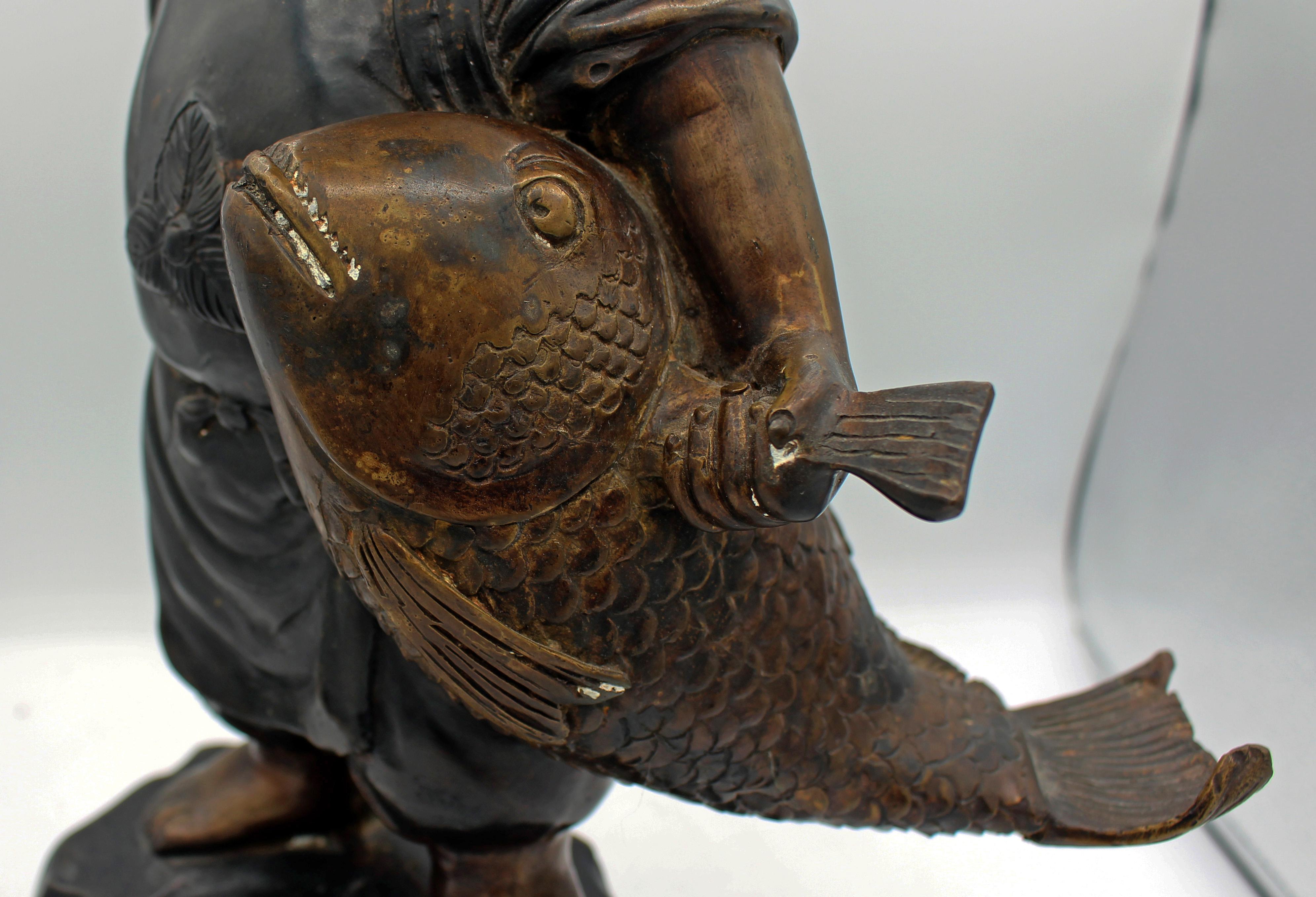 Bronzo c. 1912-26 Japanese Bronze of Ebisu, God of Luck and Fishermen in vendita