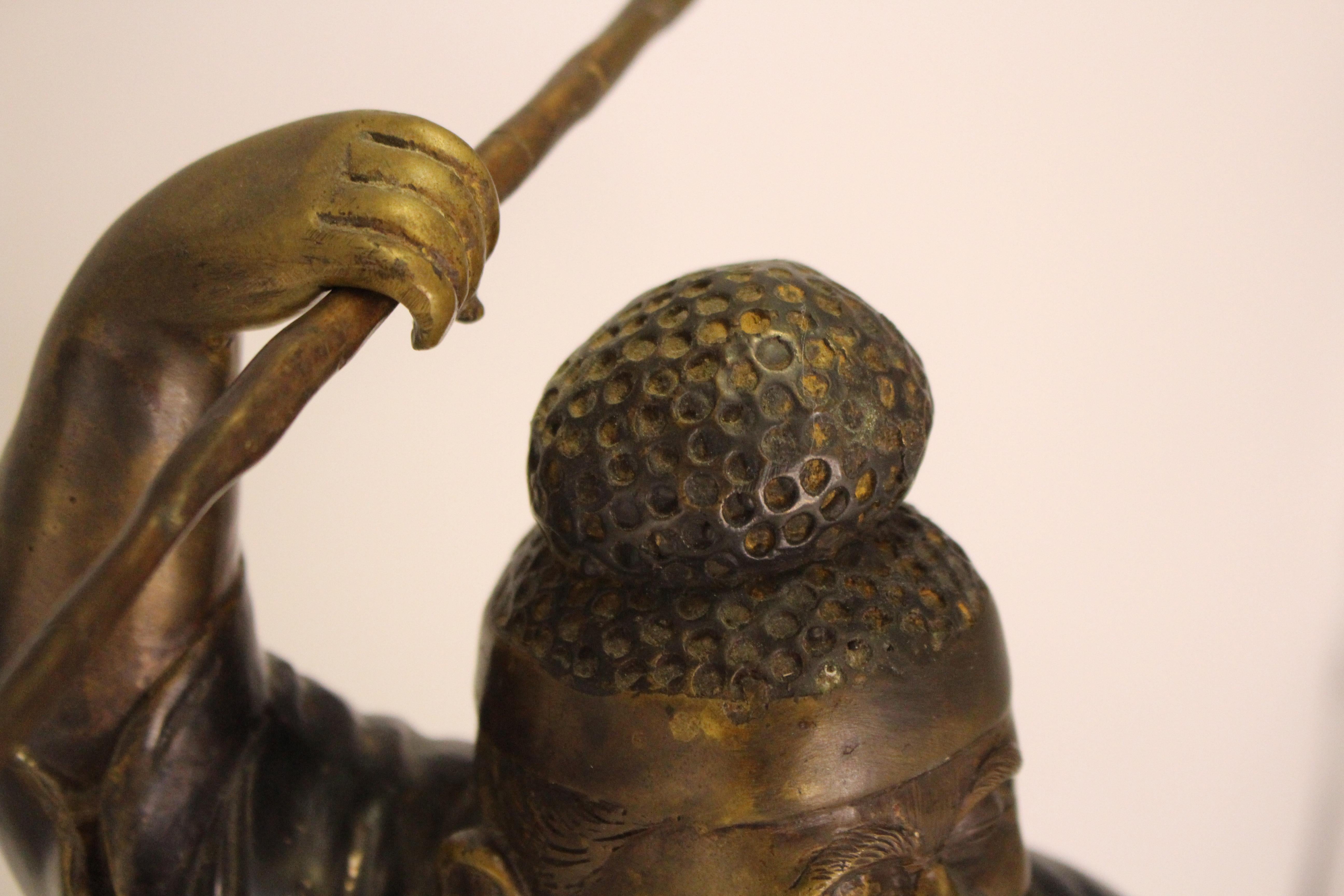 c. 1912-26 Japanese Bronze of Ebisu, God of Luck and Fishermen in vendita 2
