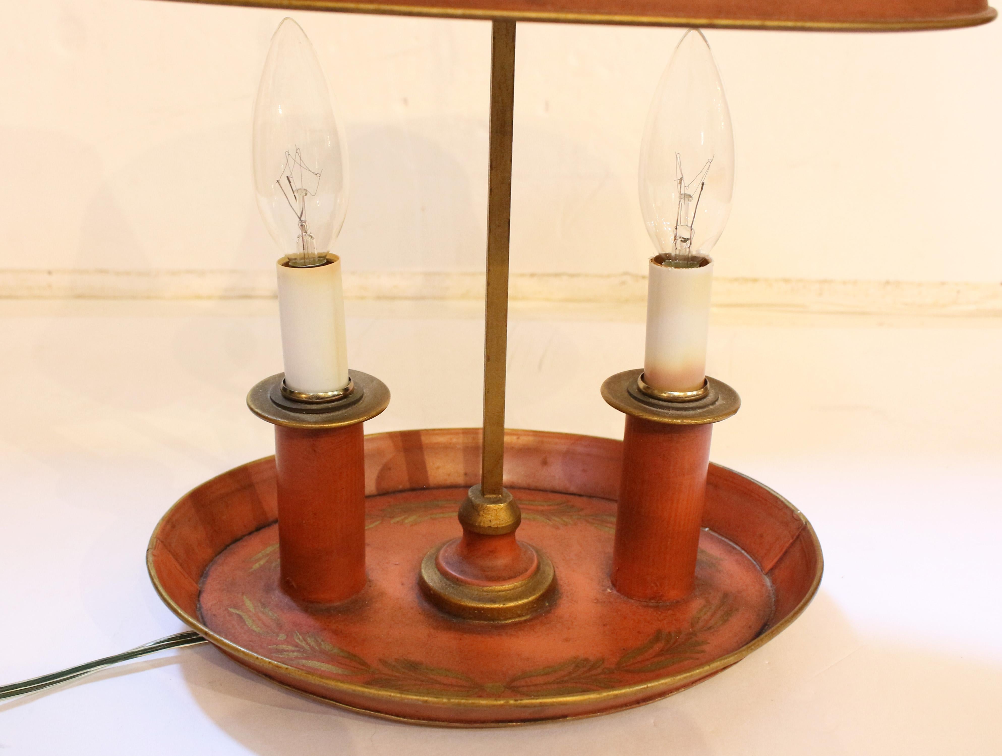 Classical Roman C. 1920-30s French Tole Bouillotte Lamp For Sale
